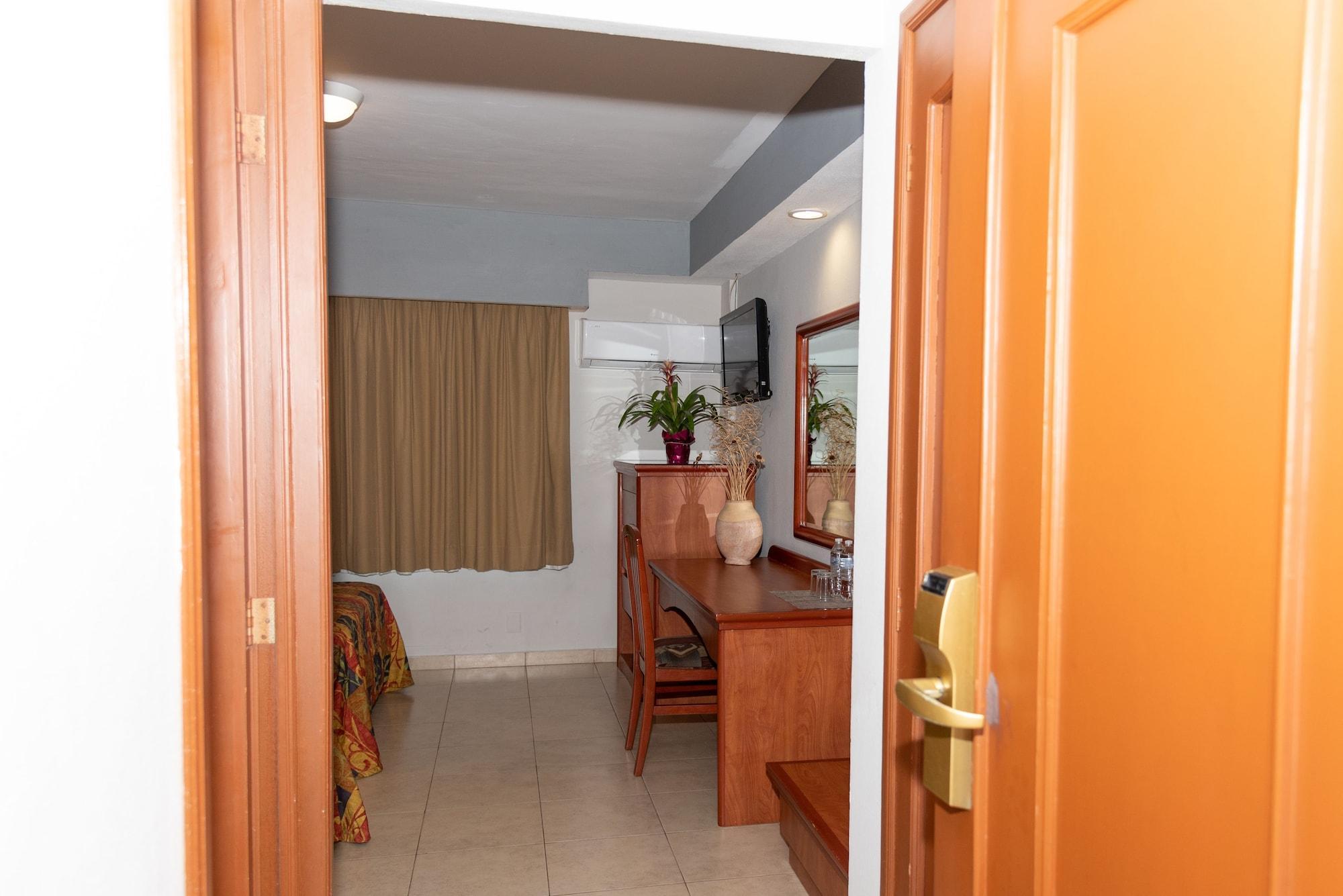 Vista Exterior Hotel Impala