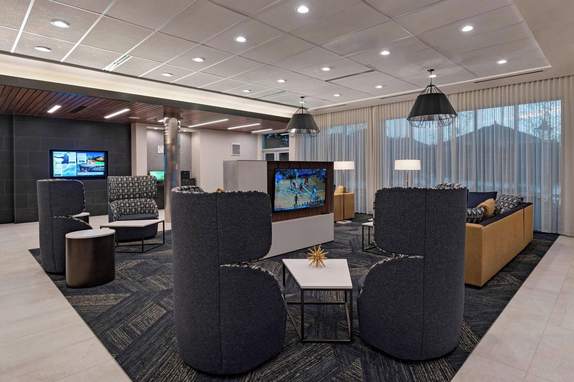 Vista Lobby Courtyard by Marriott Houston Sugar Land/Lake Pointe