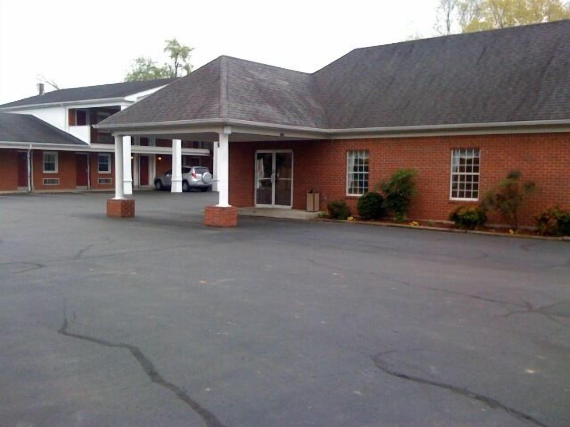 Varios Bourbon Capital Inn