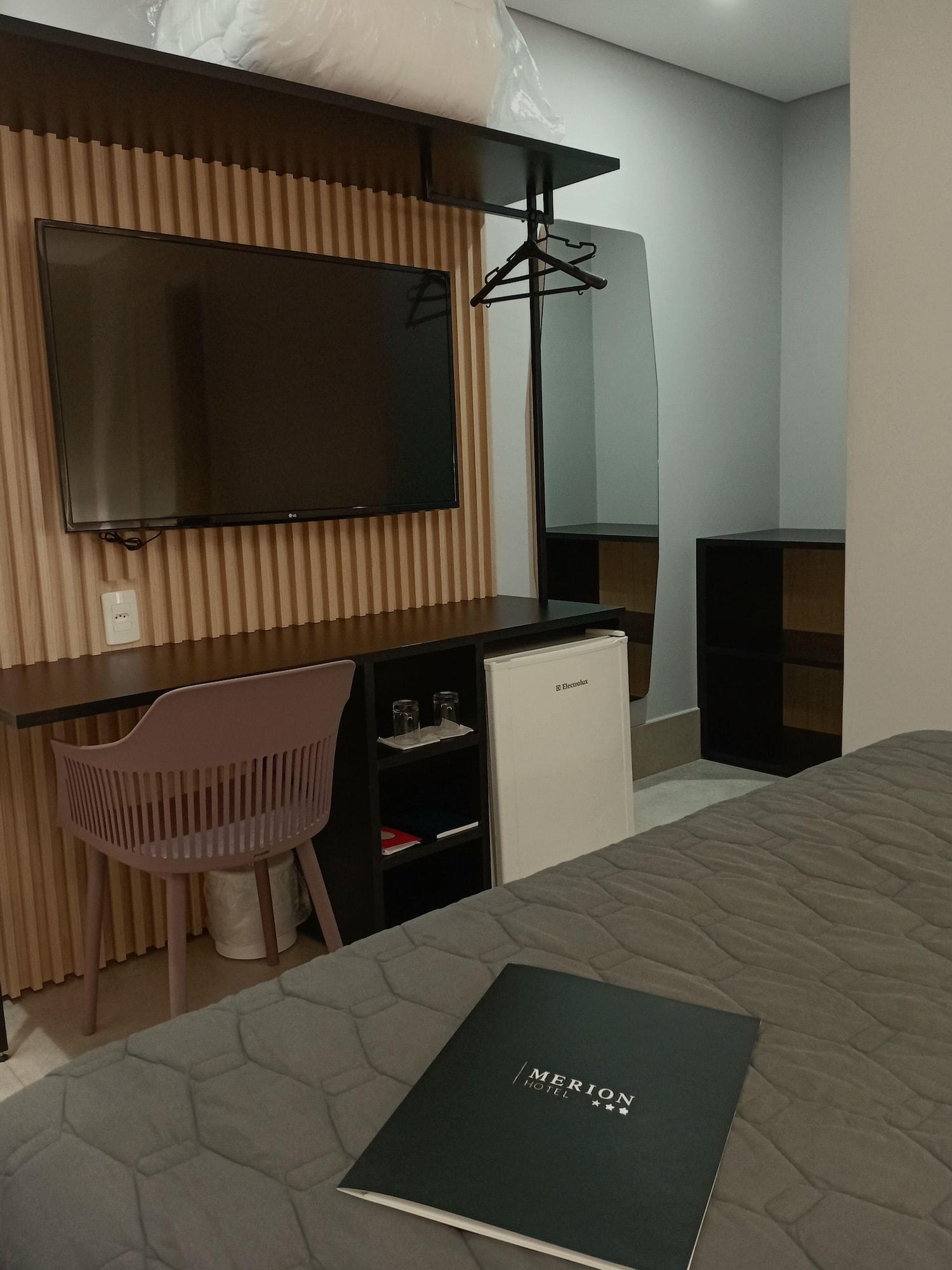 Habitación HOTEL MERION