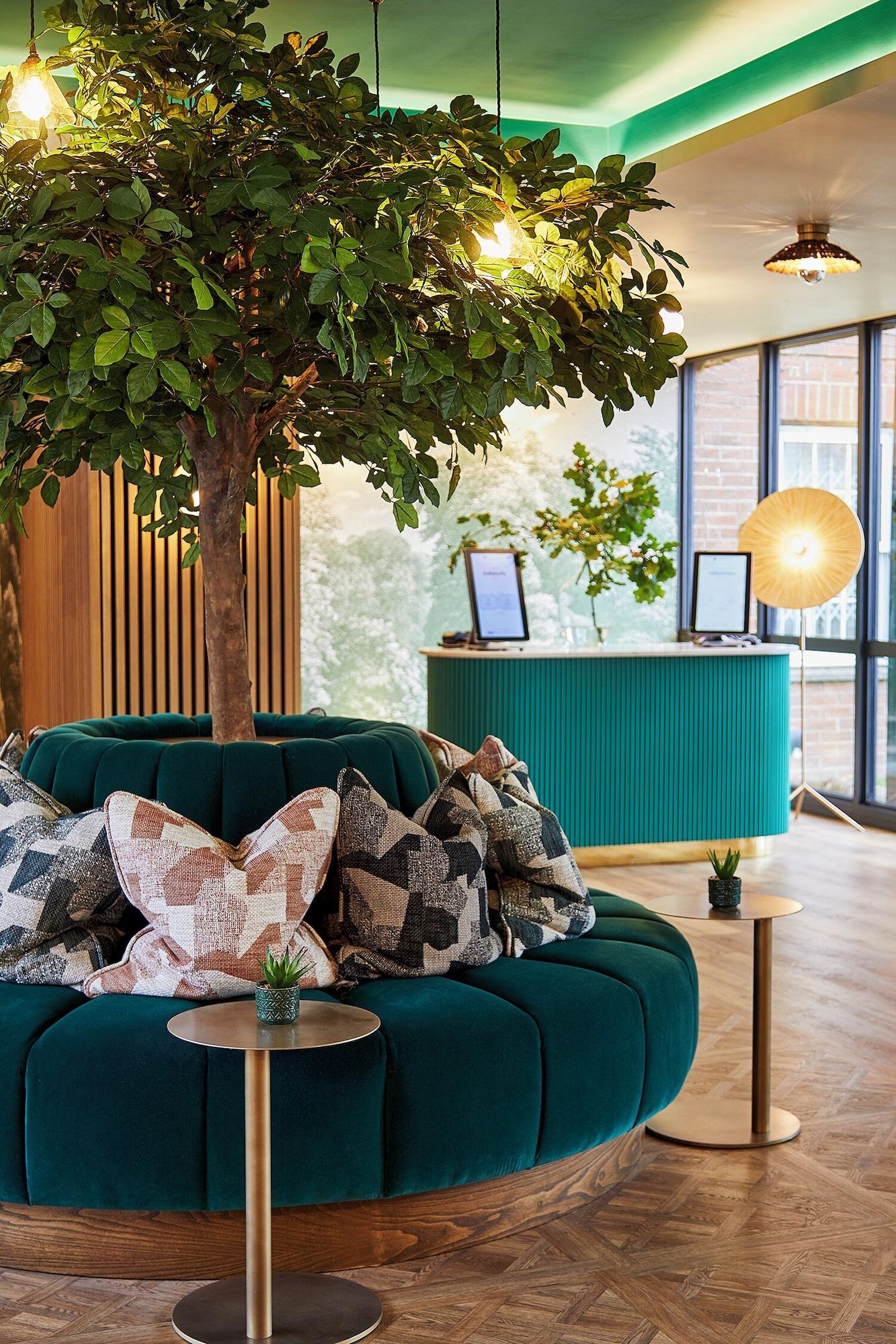 Vista Lobby Burnham Beeches Hotel & Spa