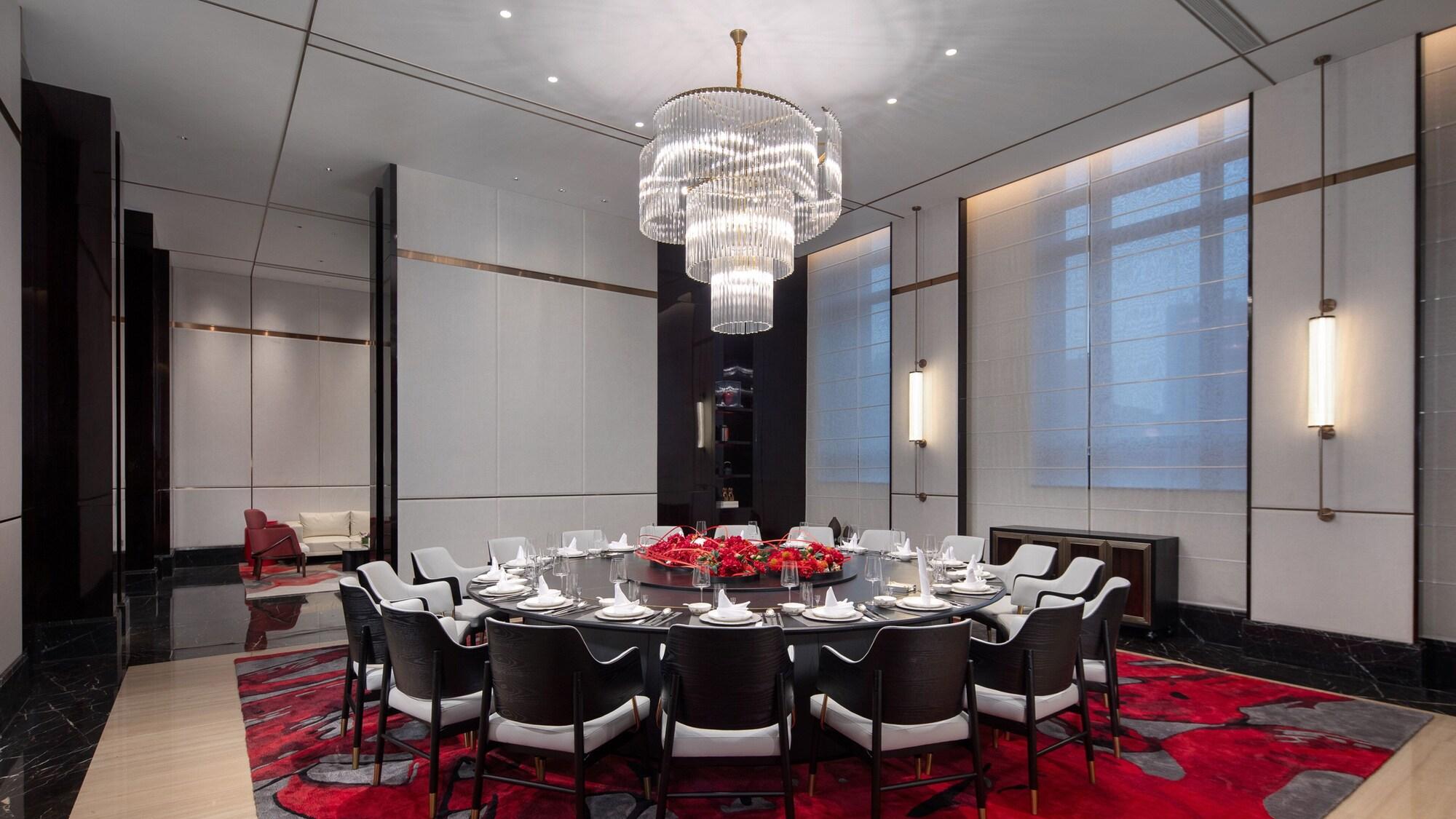 Restaurant Crowne Plaza Chengdu Tianfu New Area by IHG