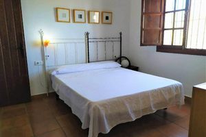 Arriendo temporal - Apartment in Penaflor With Charming Patio