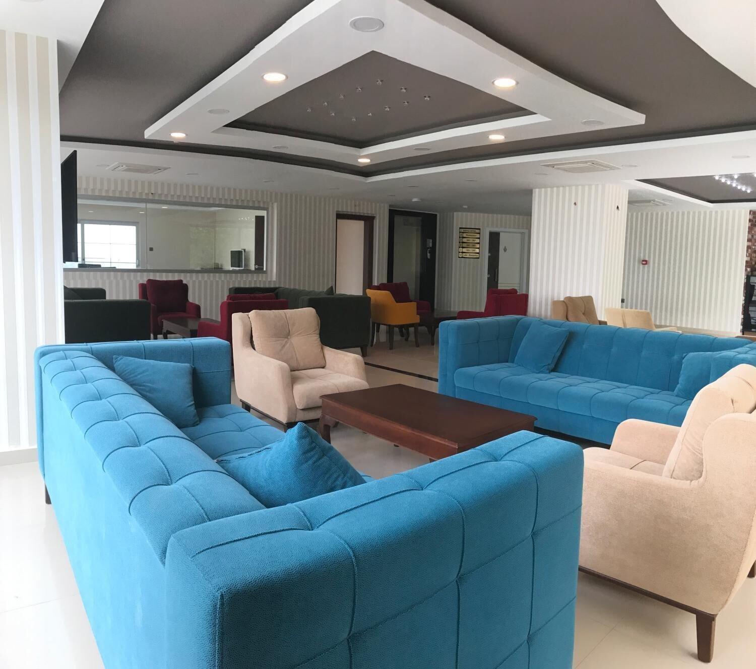 Vista Lobby Gold Mina Hotel