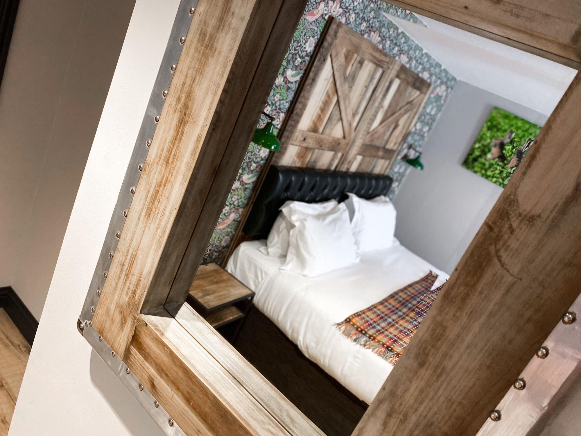 Varios Helen Browning's Royal Oak