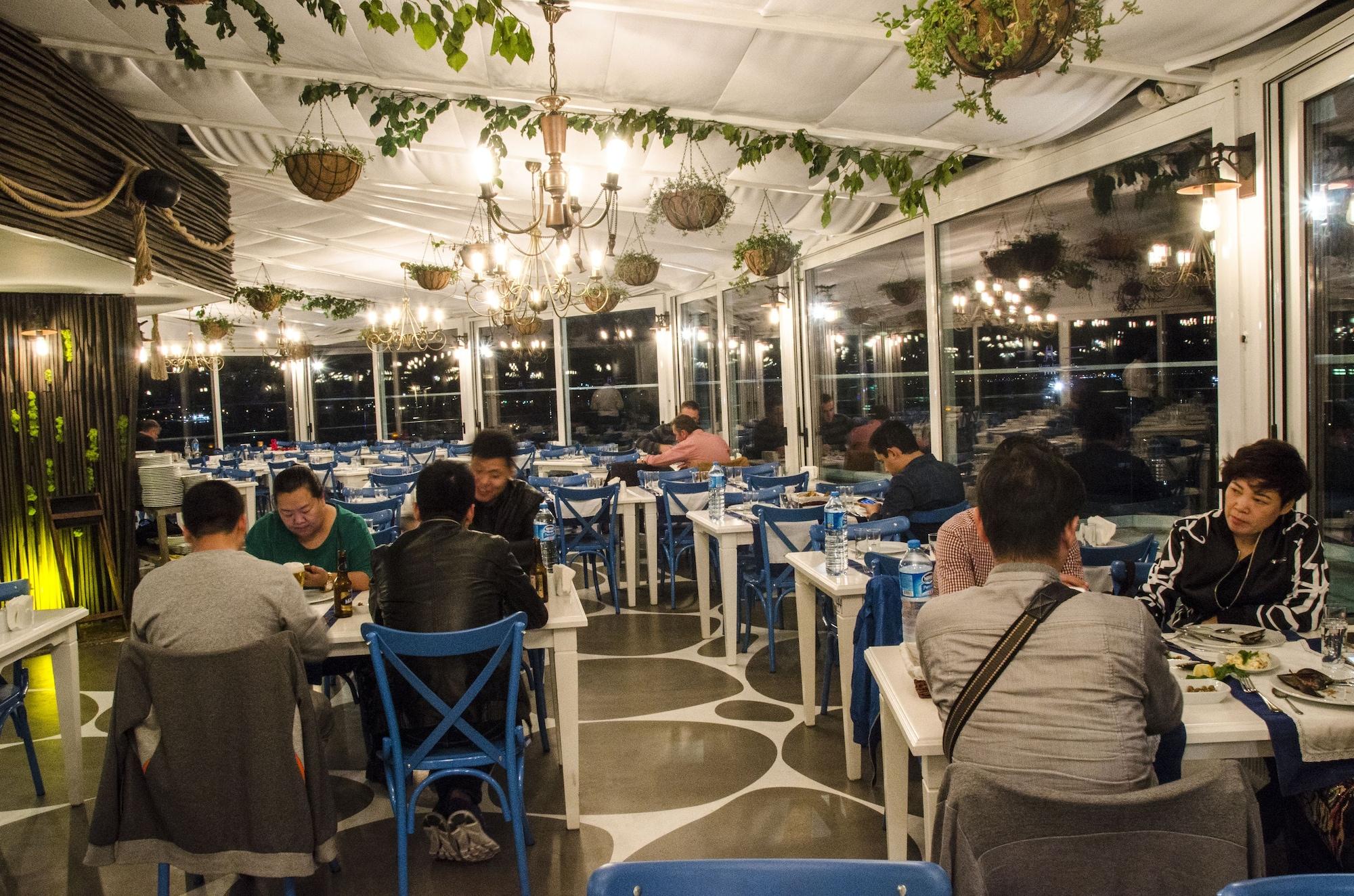 Restaurant Akol Hotel