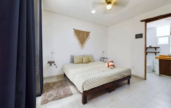 Stylish 2BR Retreat With Private Patio - Hoteles de lujo en Playa del Carmen, México