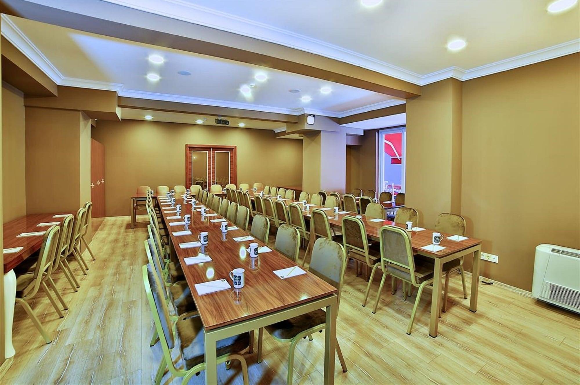 Sala de Reuniones The Hera Premium Hotels