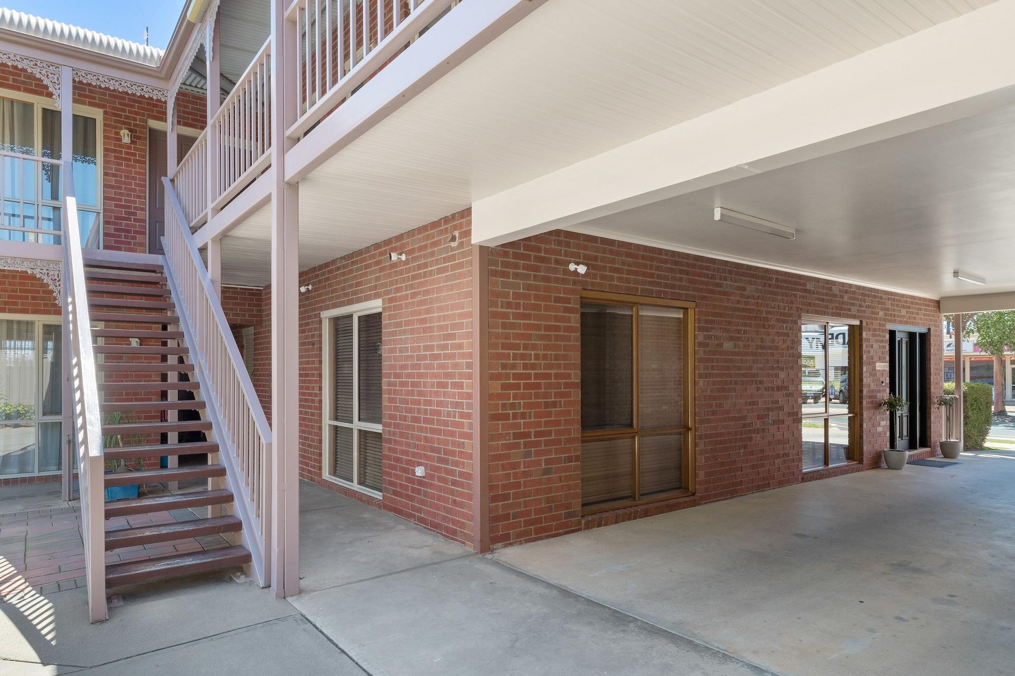 Vista Exterior Burke And Wills Motor Inn Swan Hill