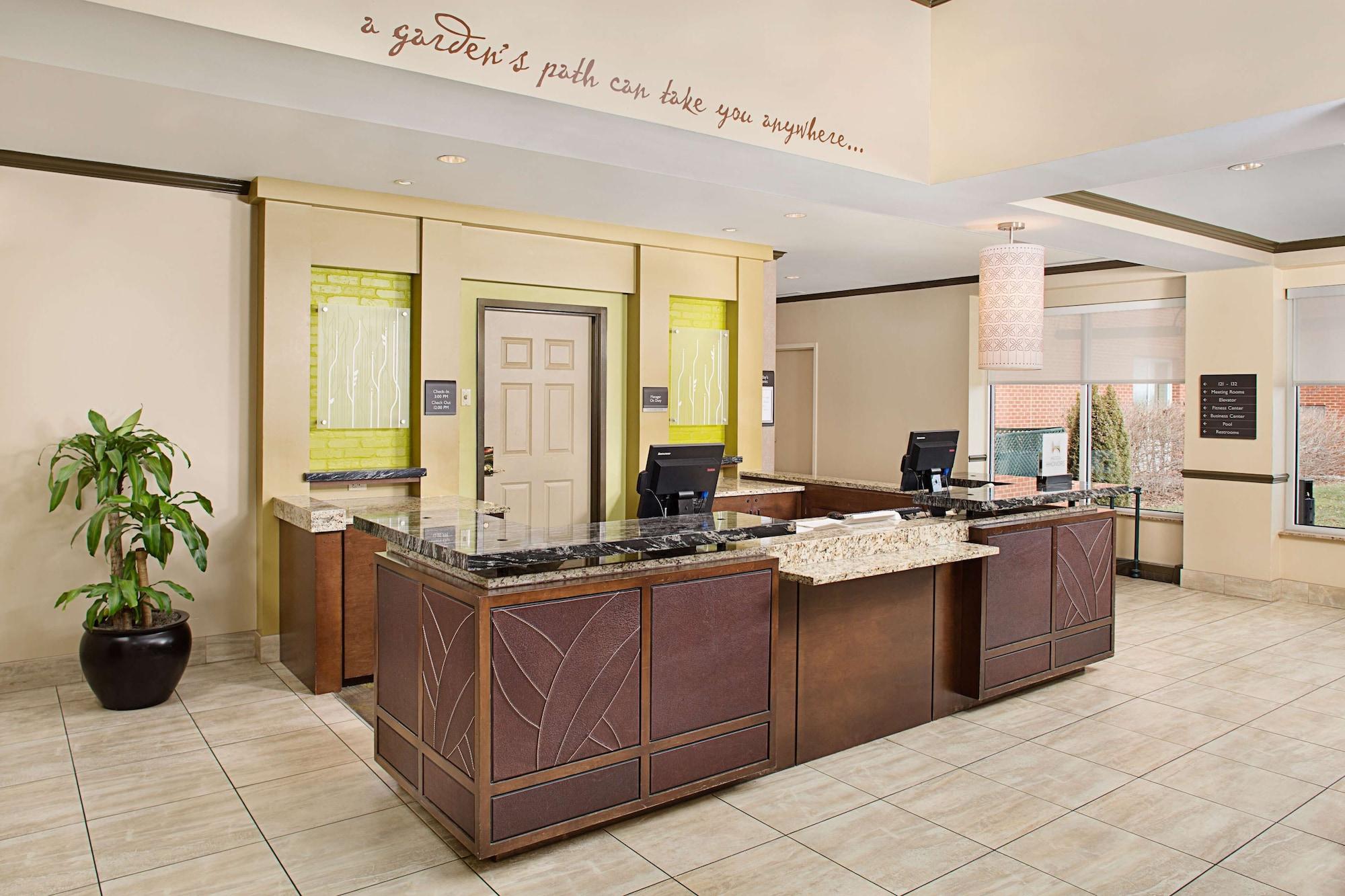 Vista Lobby Hilton Garden Inn Hartford North/Bradley Int'l Airport