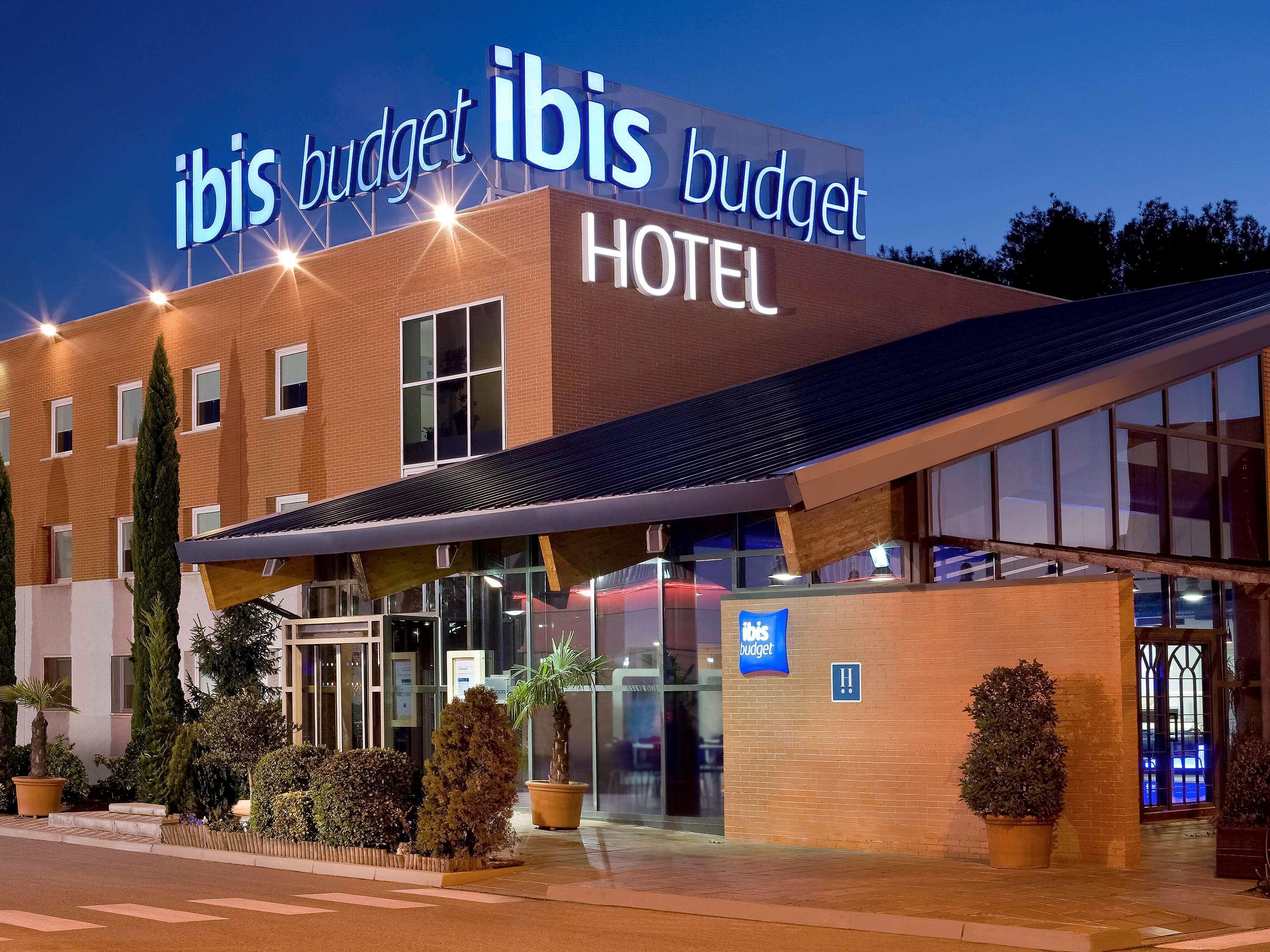 Vista Exterior ibis budget Madrid Alcala de Henares La Dehesa