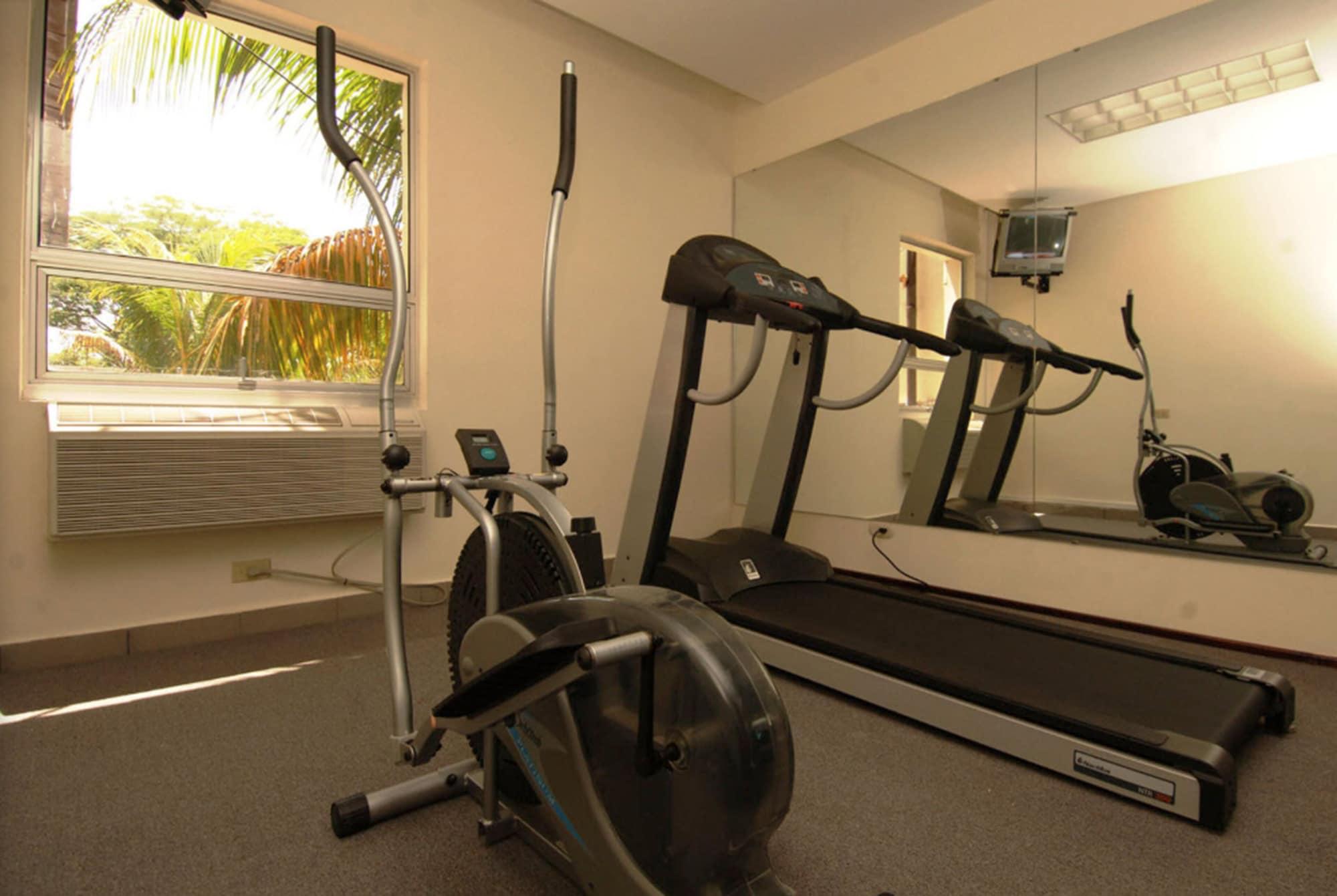 Gimnasio Comfort Inn Real San Miguel