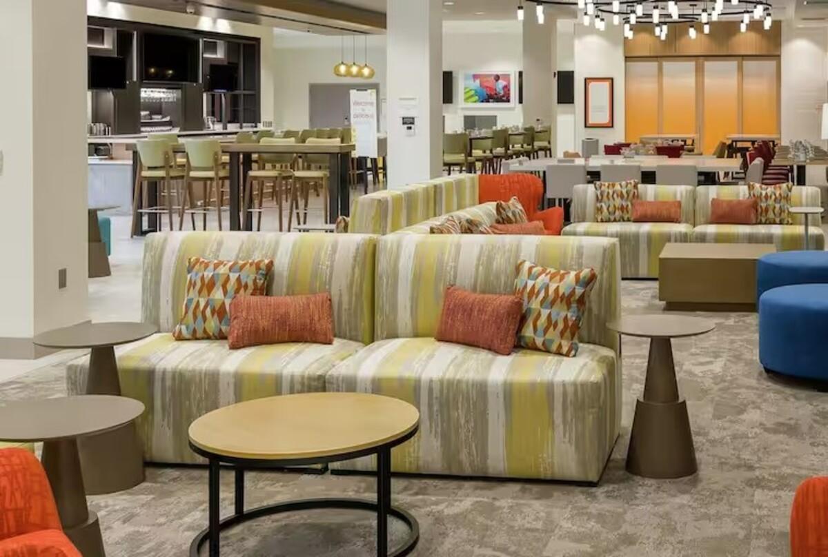 Vista Lobby Hilton Garden Inn Orlando I-4 Millenia Blvd Mall