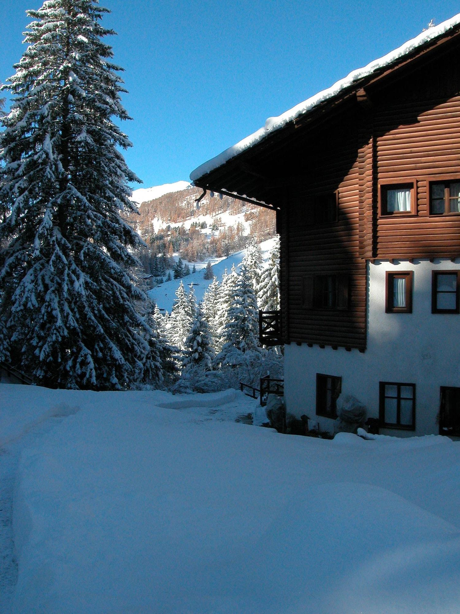 Vista Exterior Villa Anna Maria