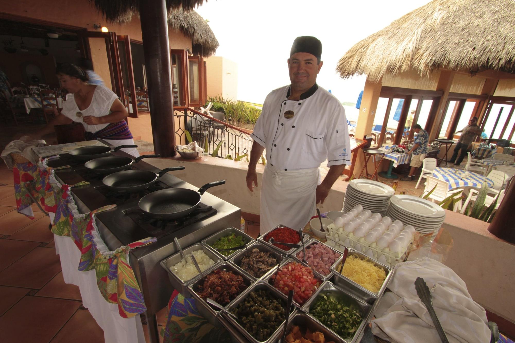 Restaurant Torres Mazatlan Condominiums