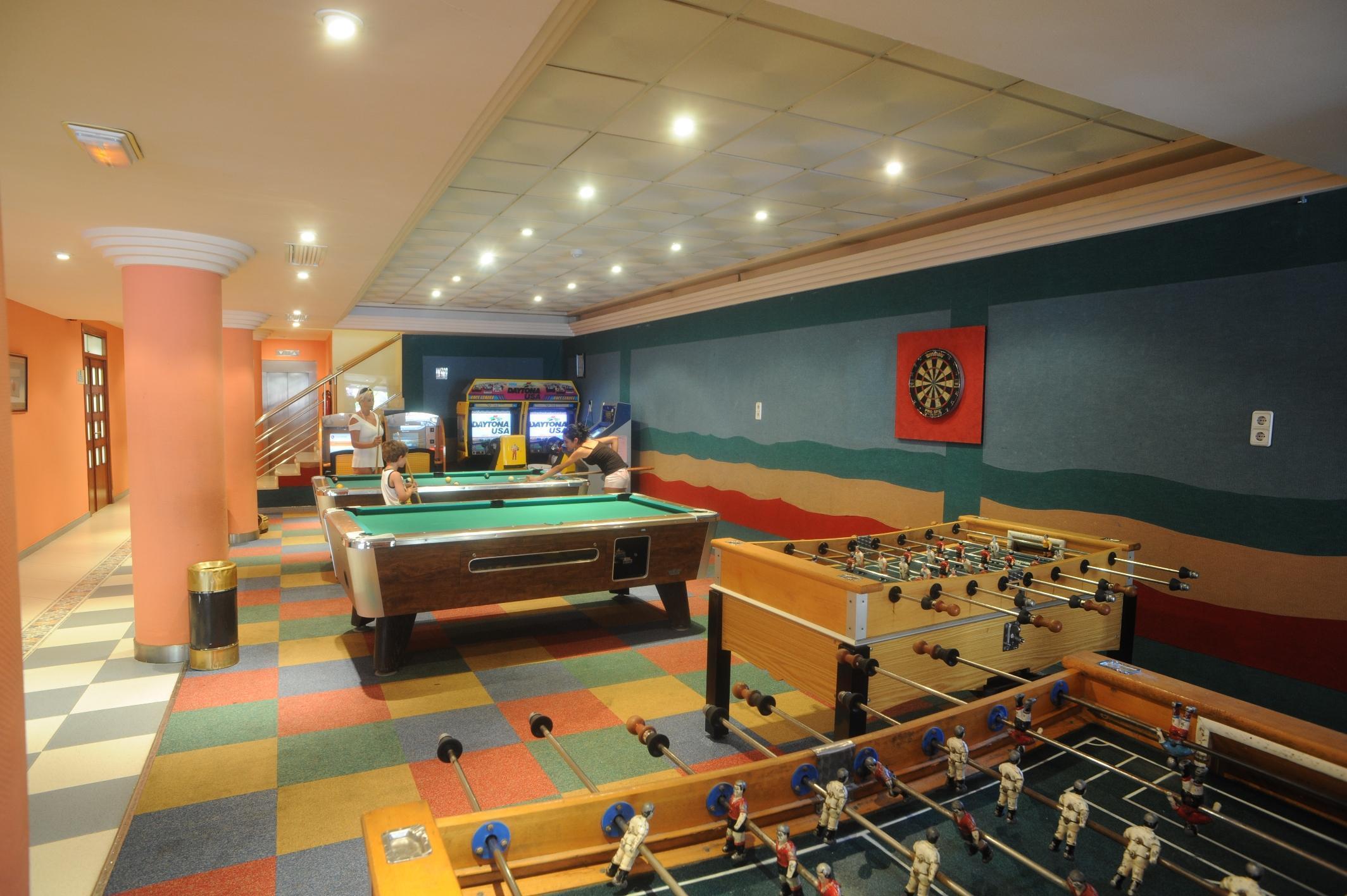 Instalaciones Recreativas Alone
