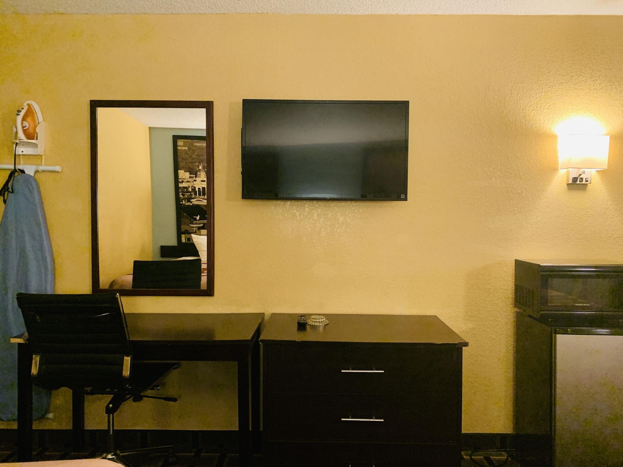 Set de Habitación Super 8 by Wyndham Cincinnati/Springdale OH