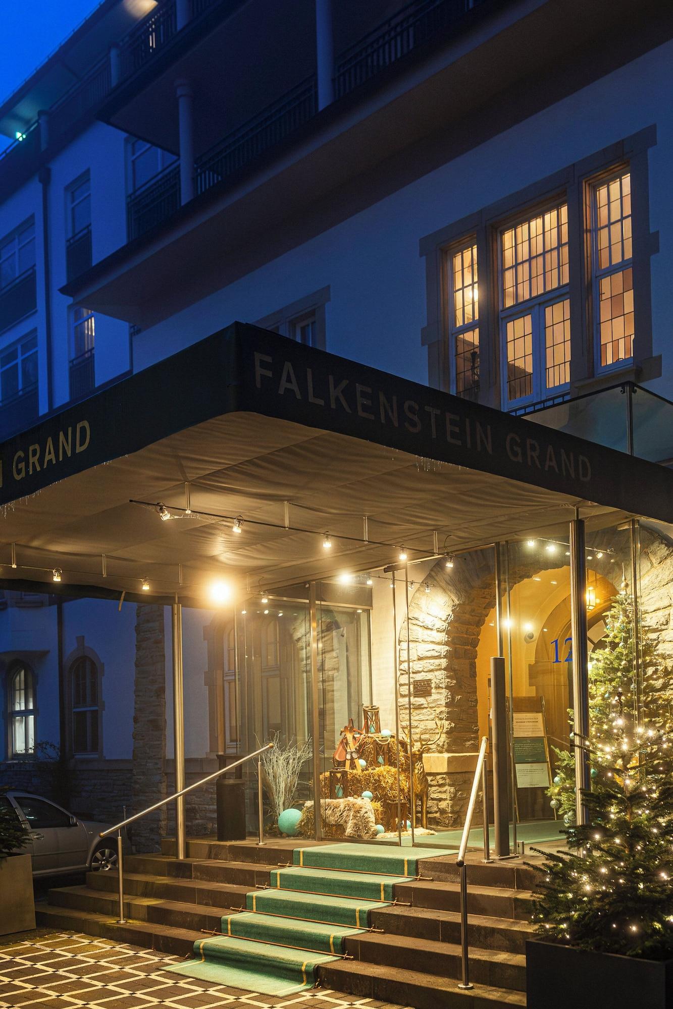 Vista Lobby Falkenstein Grand, an Autograph Collection Hotel