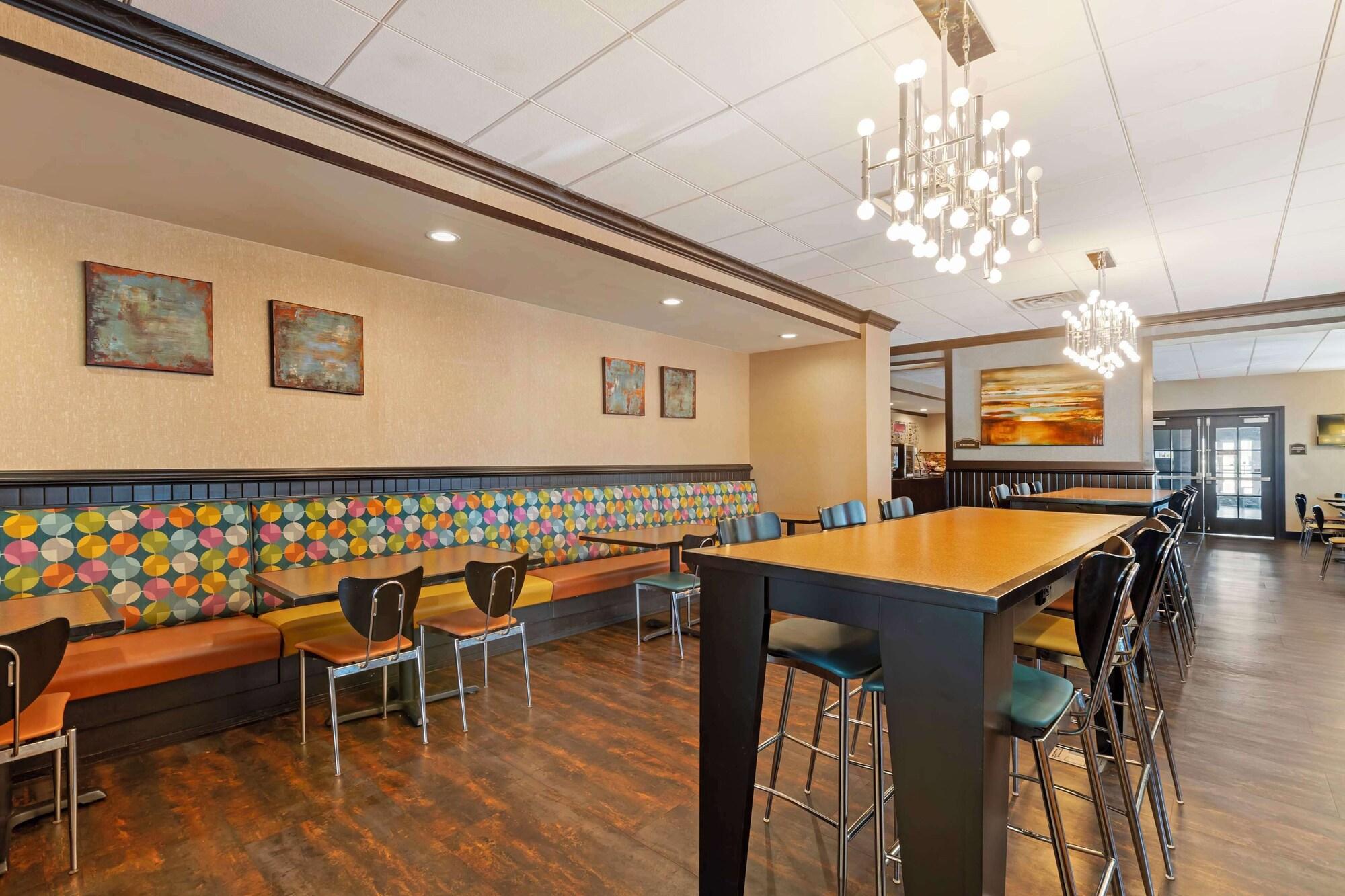 Restaurant Best Western Plus Midwest Inn