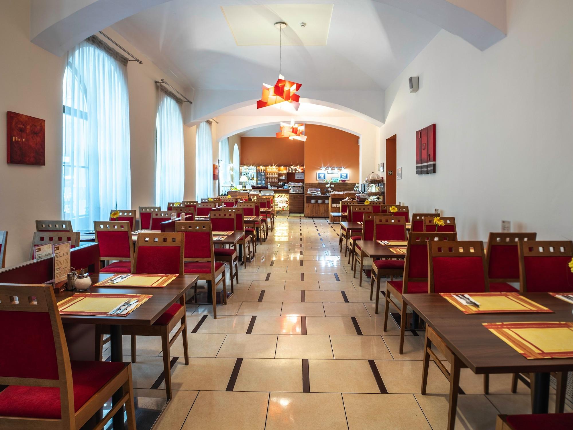Restaurant EA Hotel Sonata