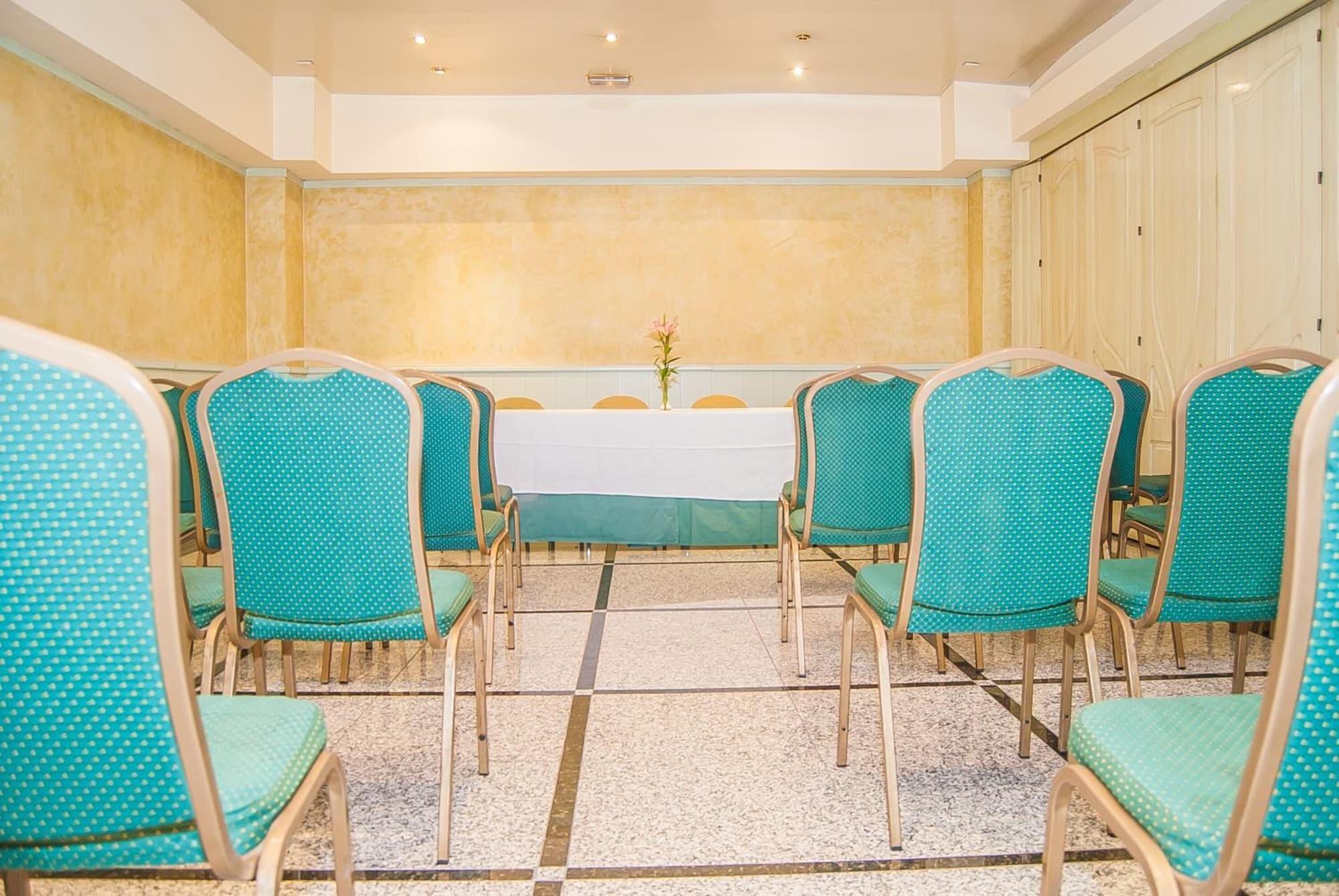 Sala de Reuniones Hotel Ana María