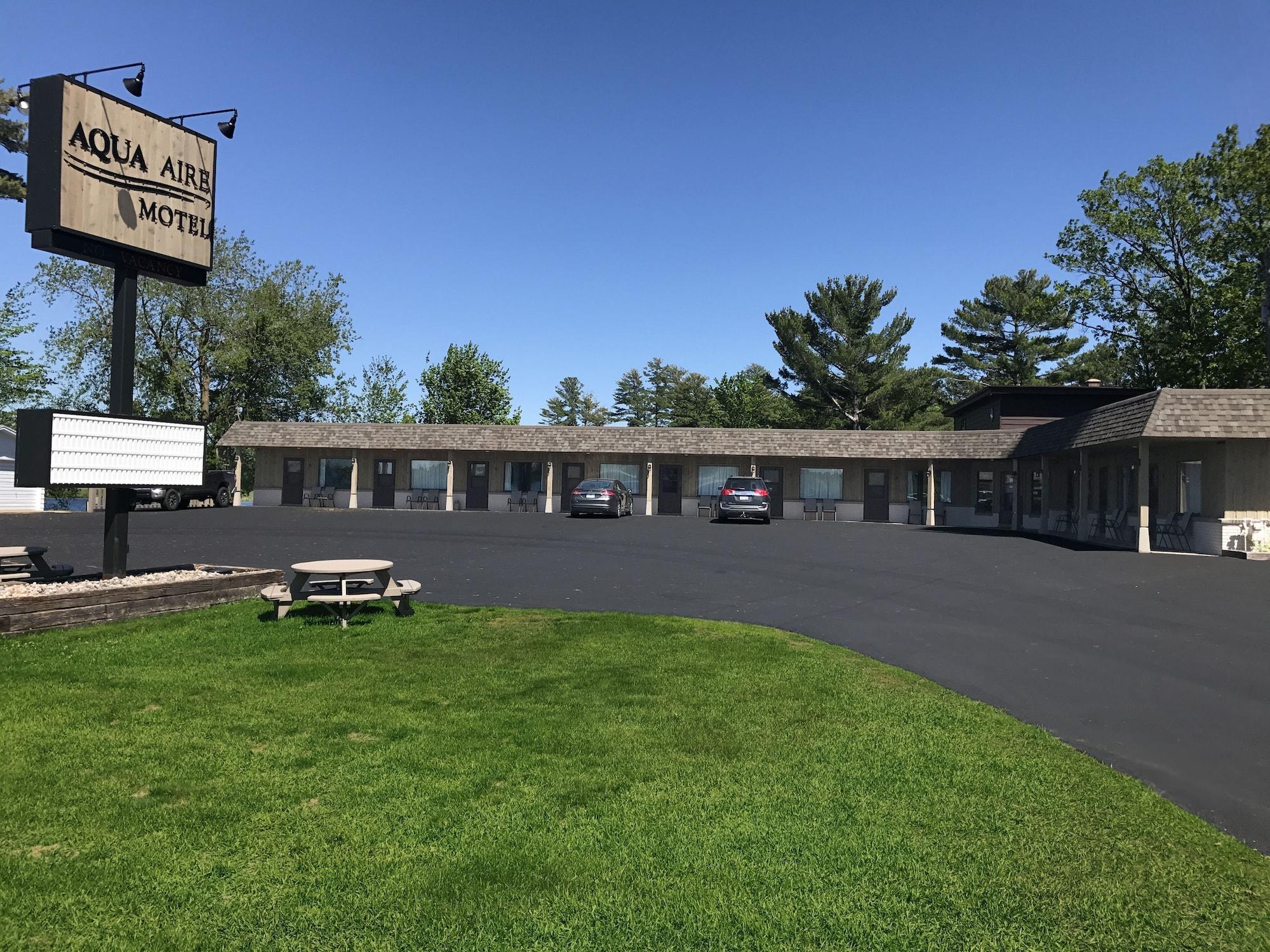 Vista Exterior Aqua Aire Inn & Suites