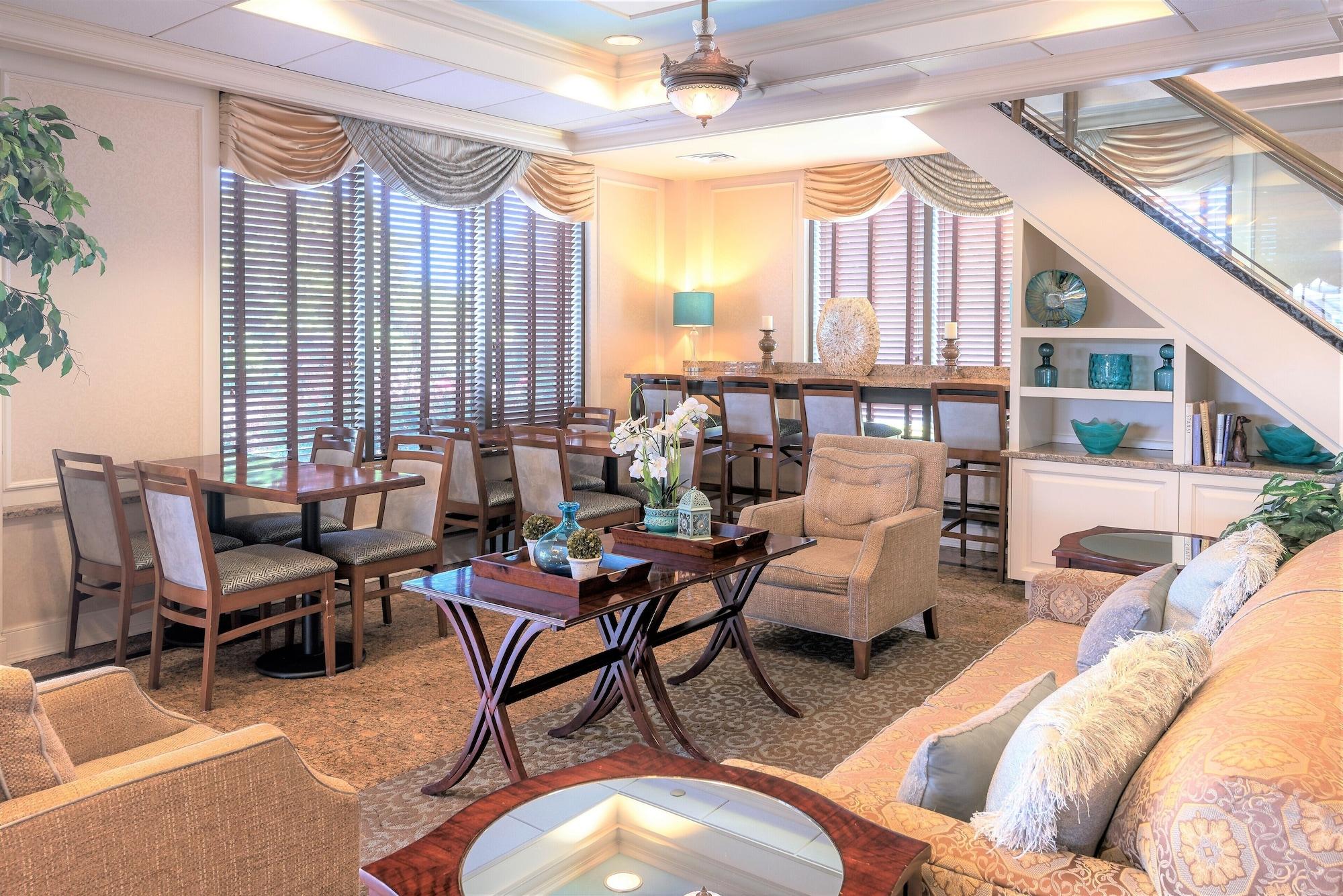 Bar/Salón Five Towns Inn - JFK Airport