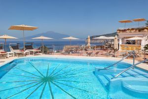 Alojamiento - Grand Hotel De La Ville