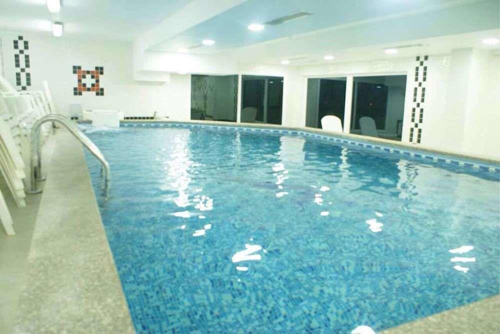 Vista Piscina Savanna Empire Hotel and Resort Spa
