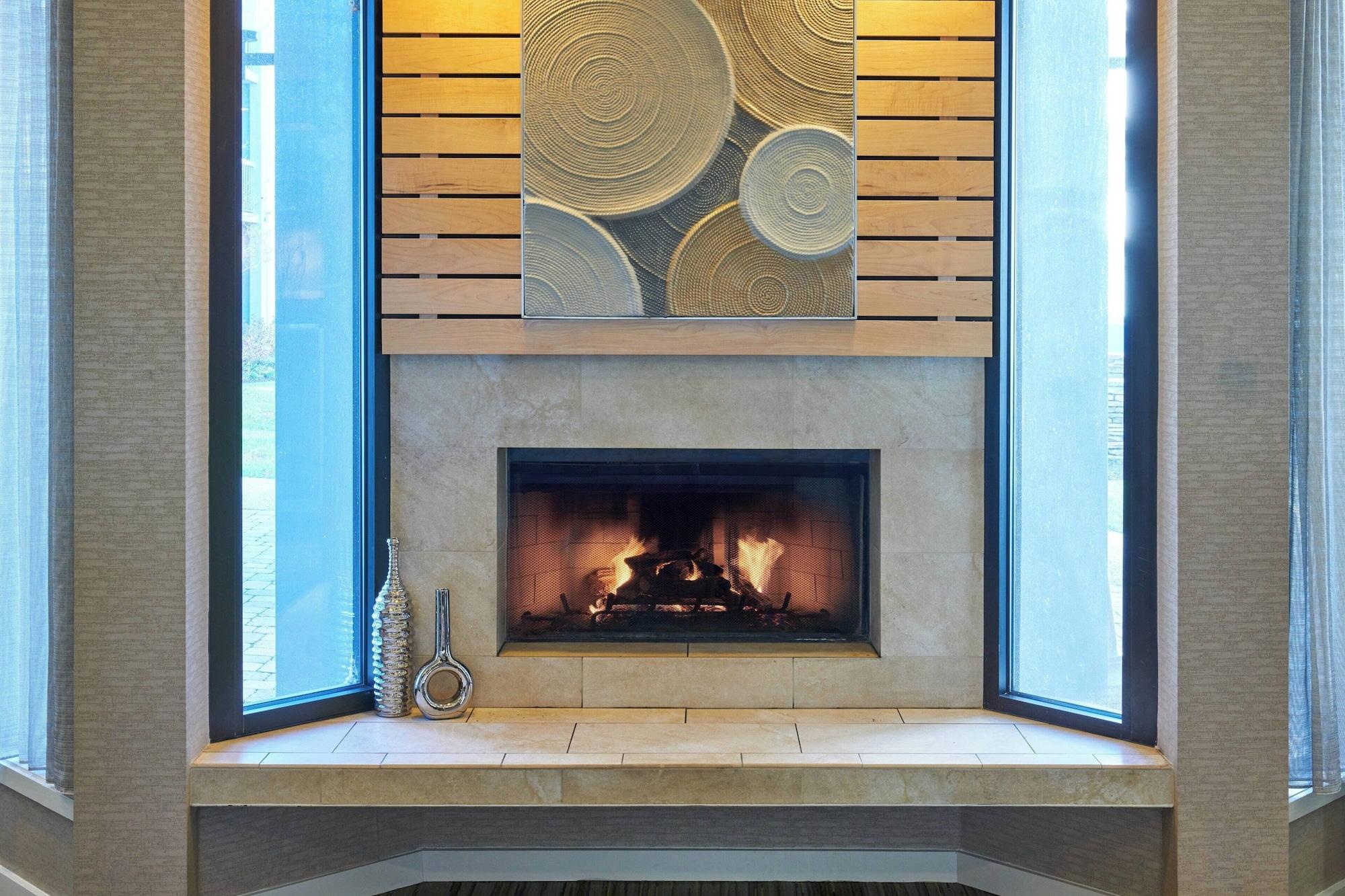 Vista Lobby Courtyard by Marriott Indianapolis Castleton