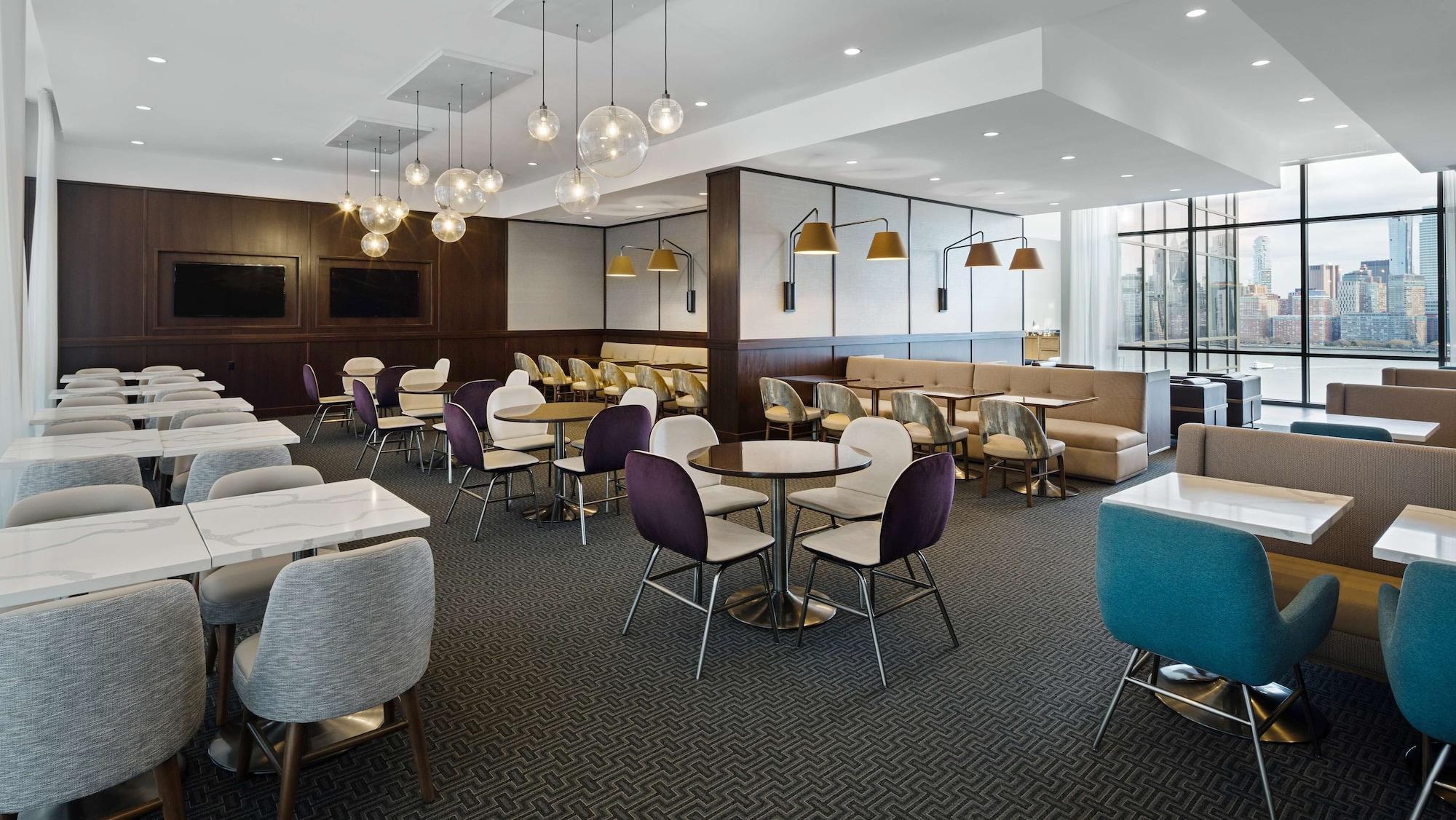 Restaurant Hyatt House Jersey City