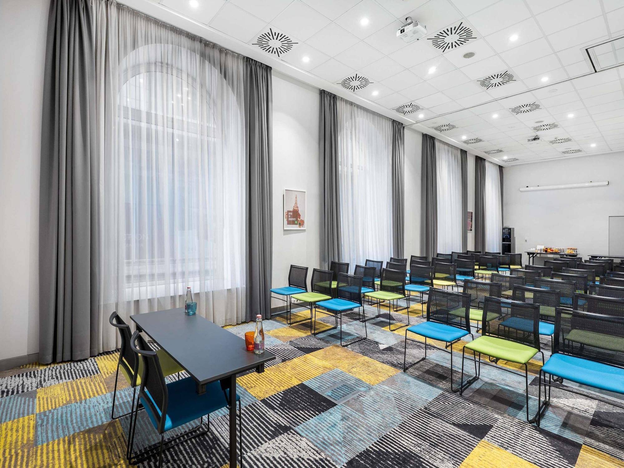 Sala de Reuniones Ibis Styles Budapest Center