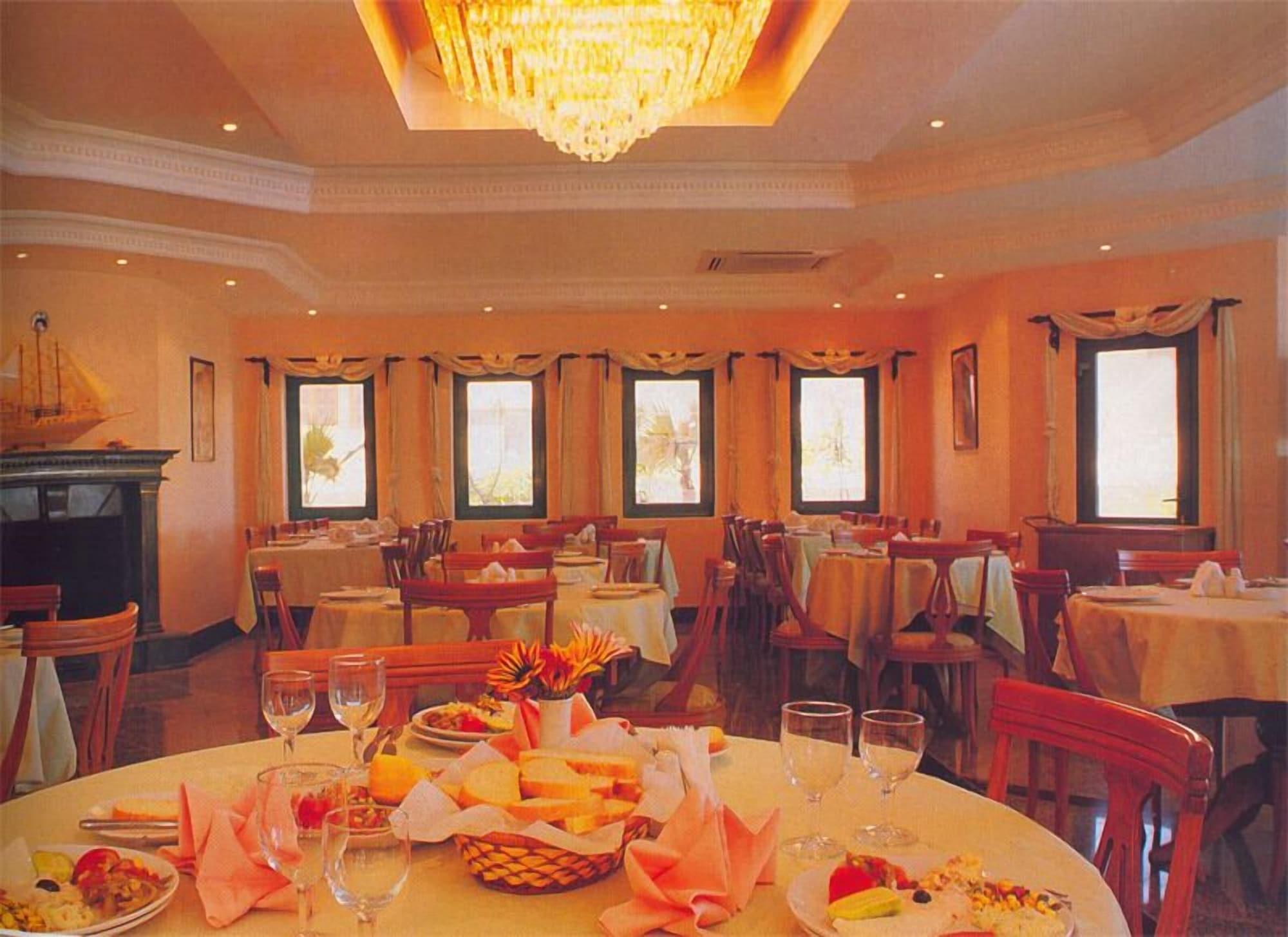 Restaurant Grand Levent Hotel