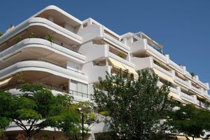 Alquiler Vacacional - Luxury apartment with terrace, garage and pool.