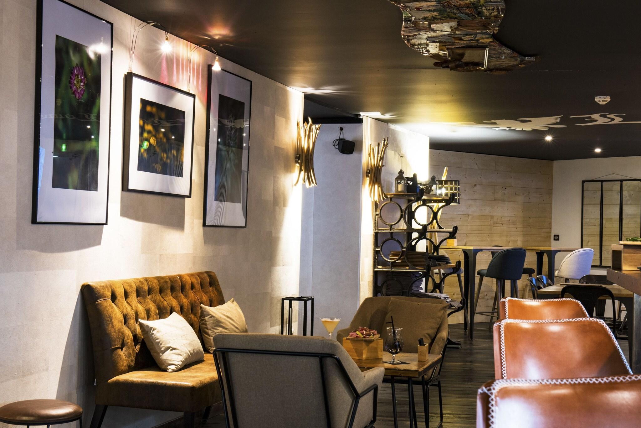 Vista Lobby Rock Noir Hôtel & Spa