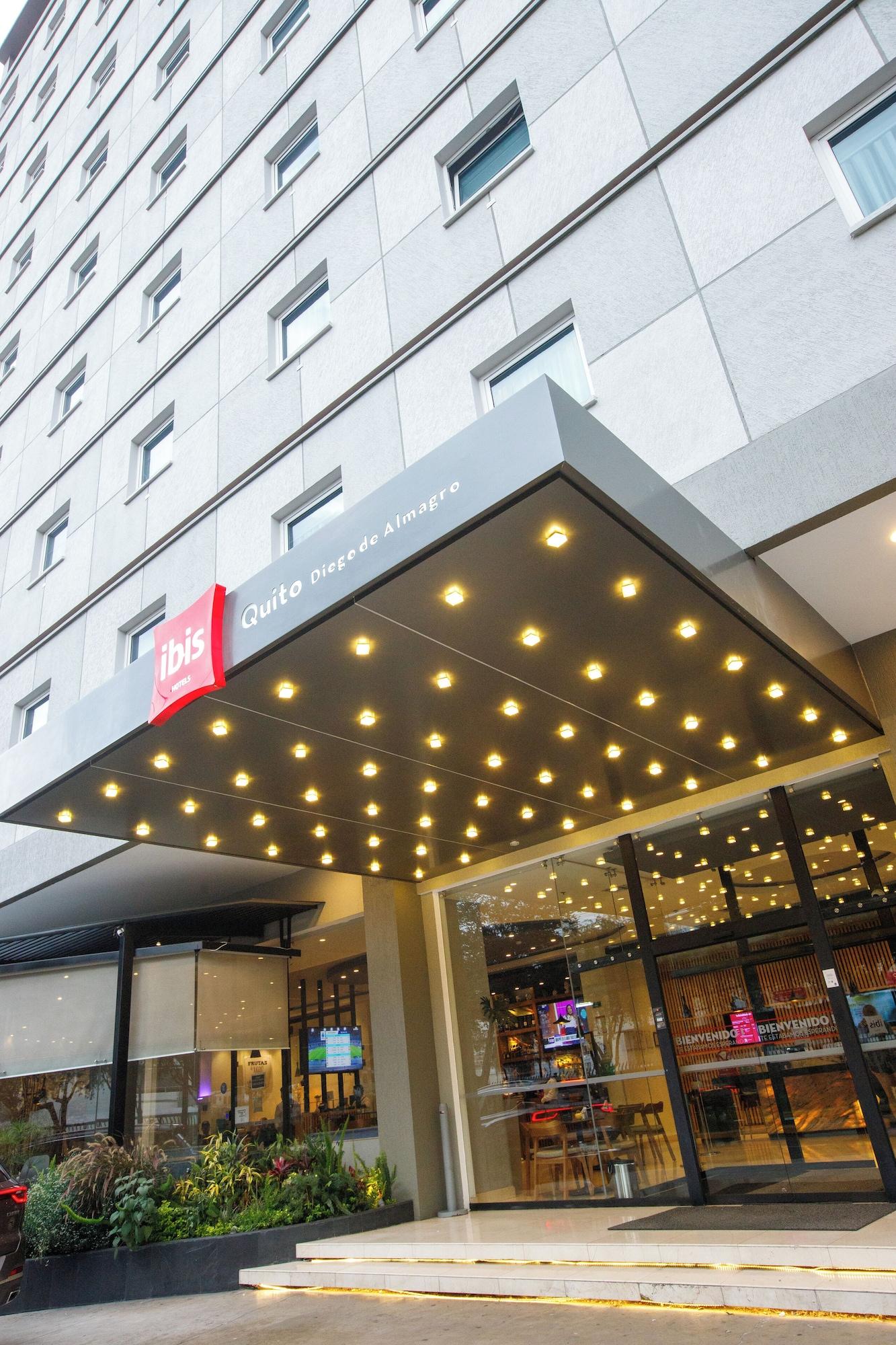 Vista Exterior ibis Quito