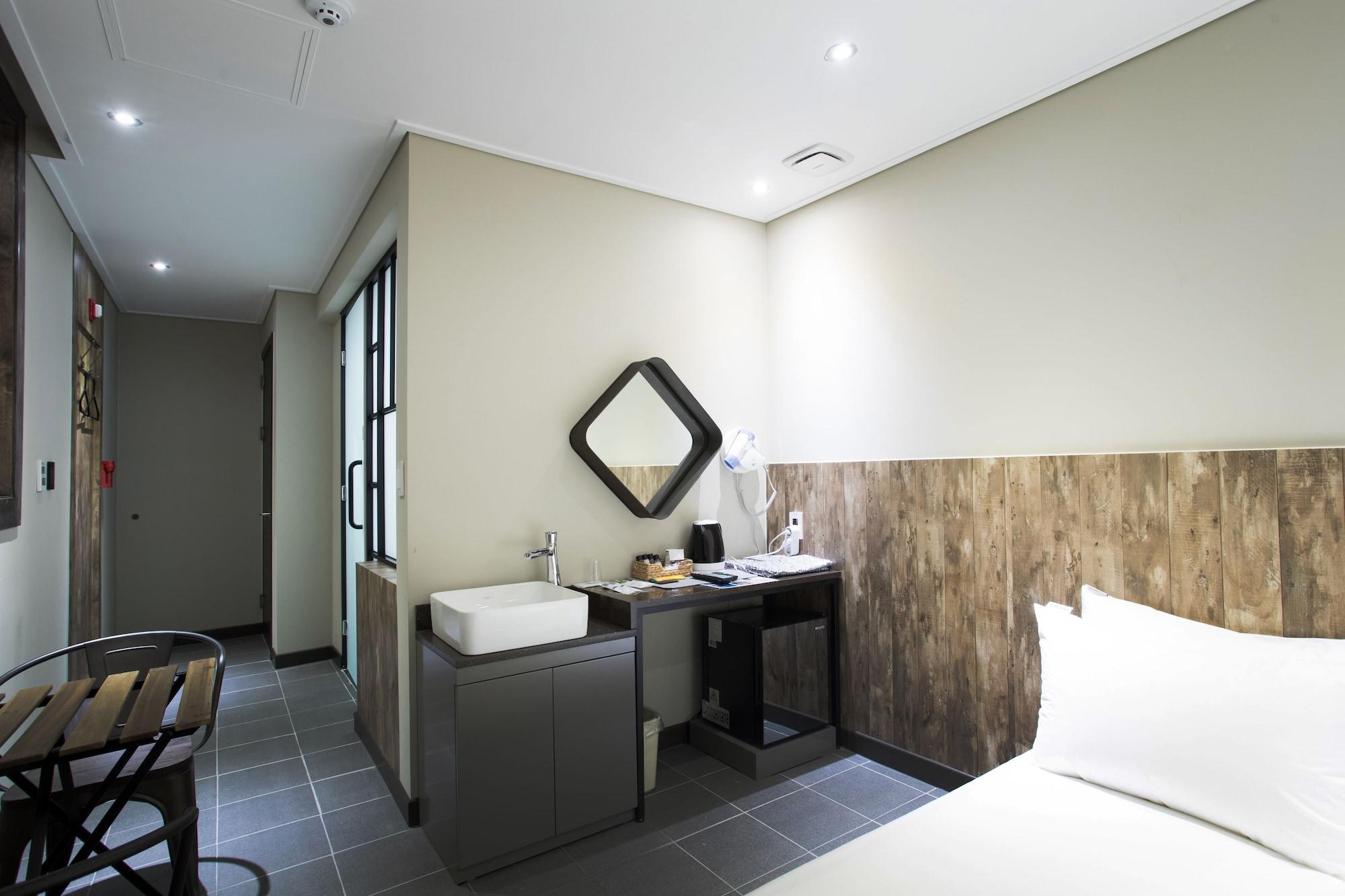 Set de Habitación Hotel Millhaus Shinchon