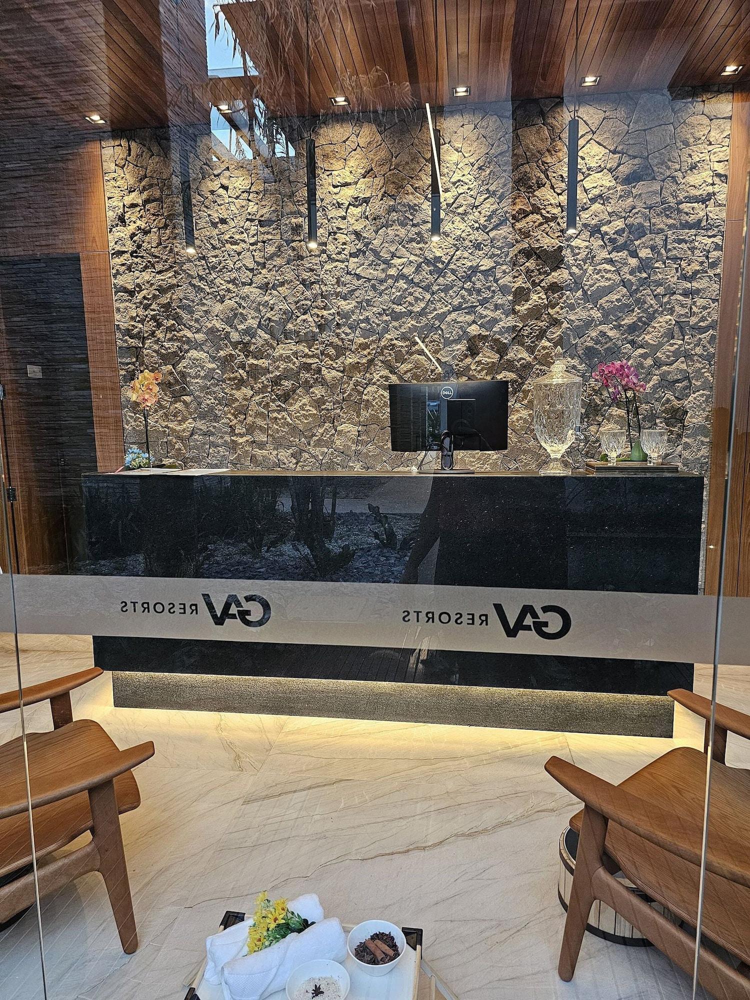 Vista Lobby PYRENÉUS RESIDENCE