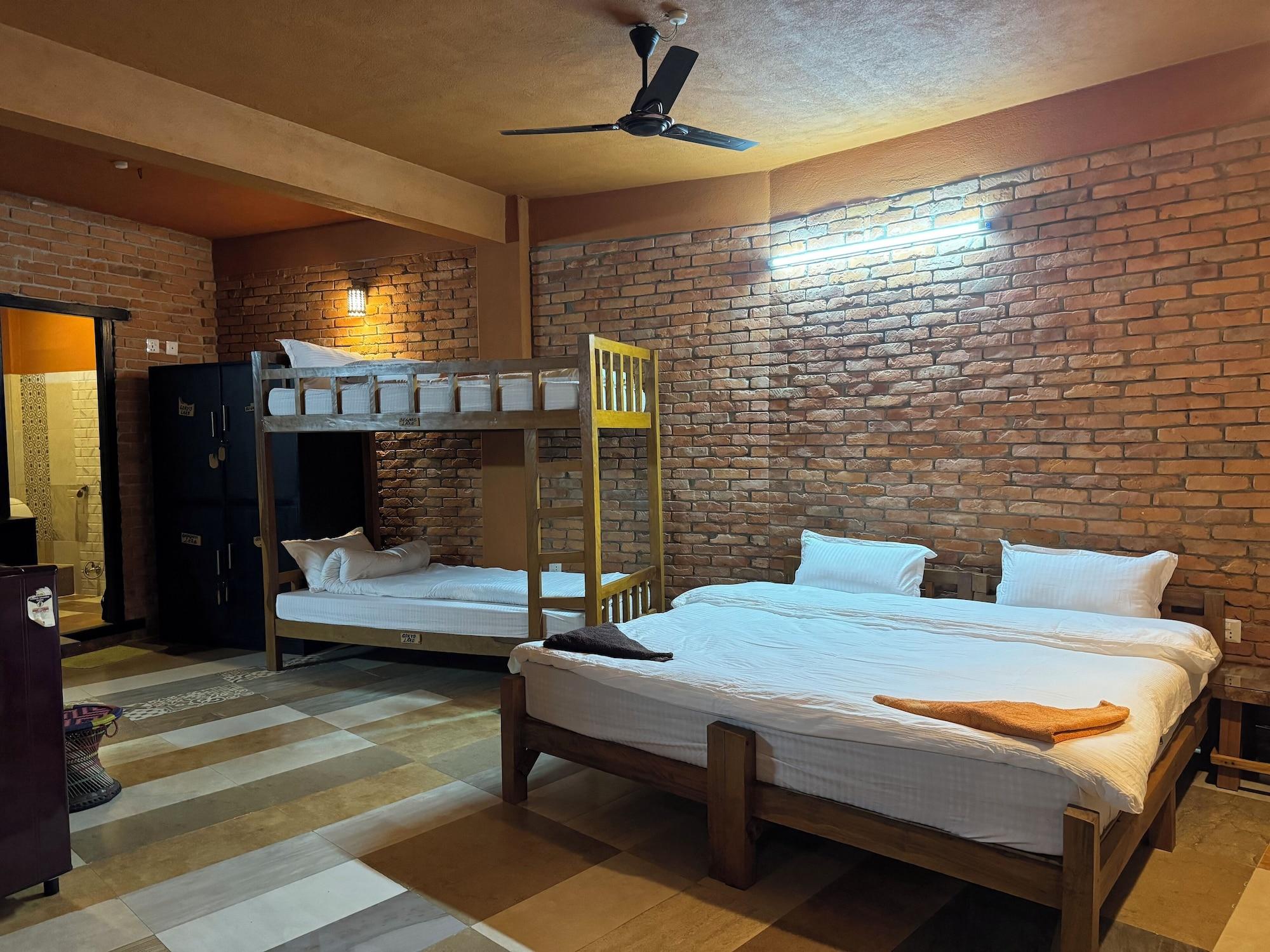 Equipamiento de Habitación Nar-Bis Hotel