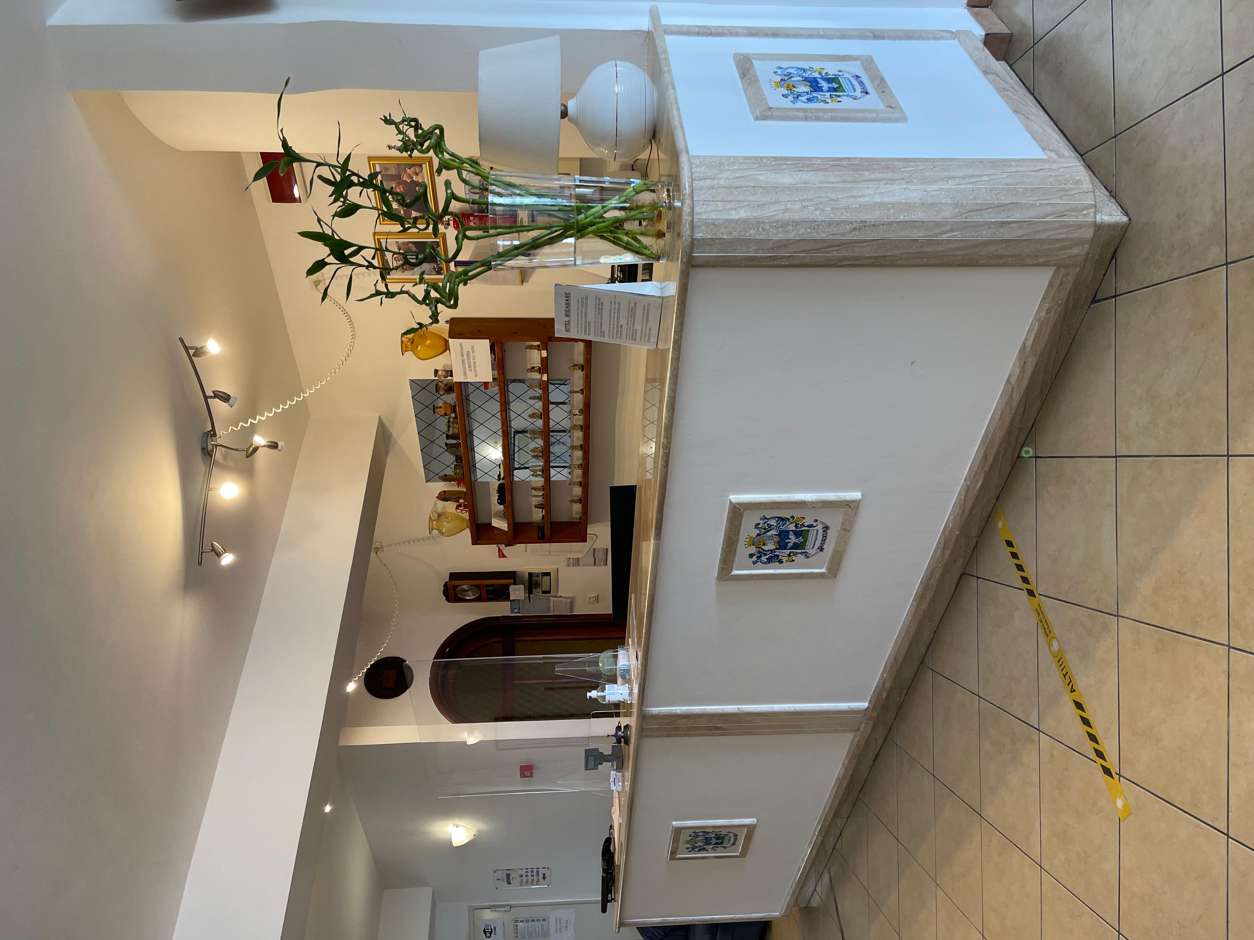 Vista Lobby Hotel Miramare Garzia
