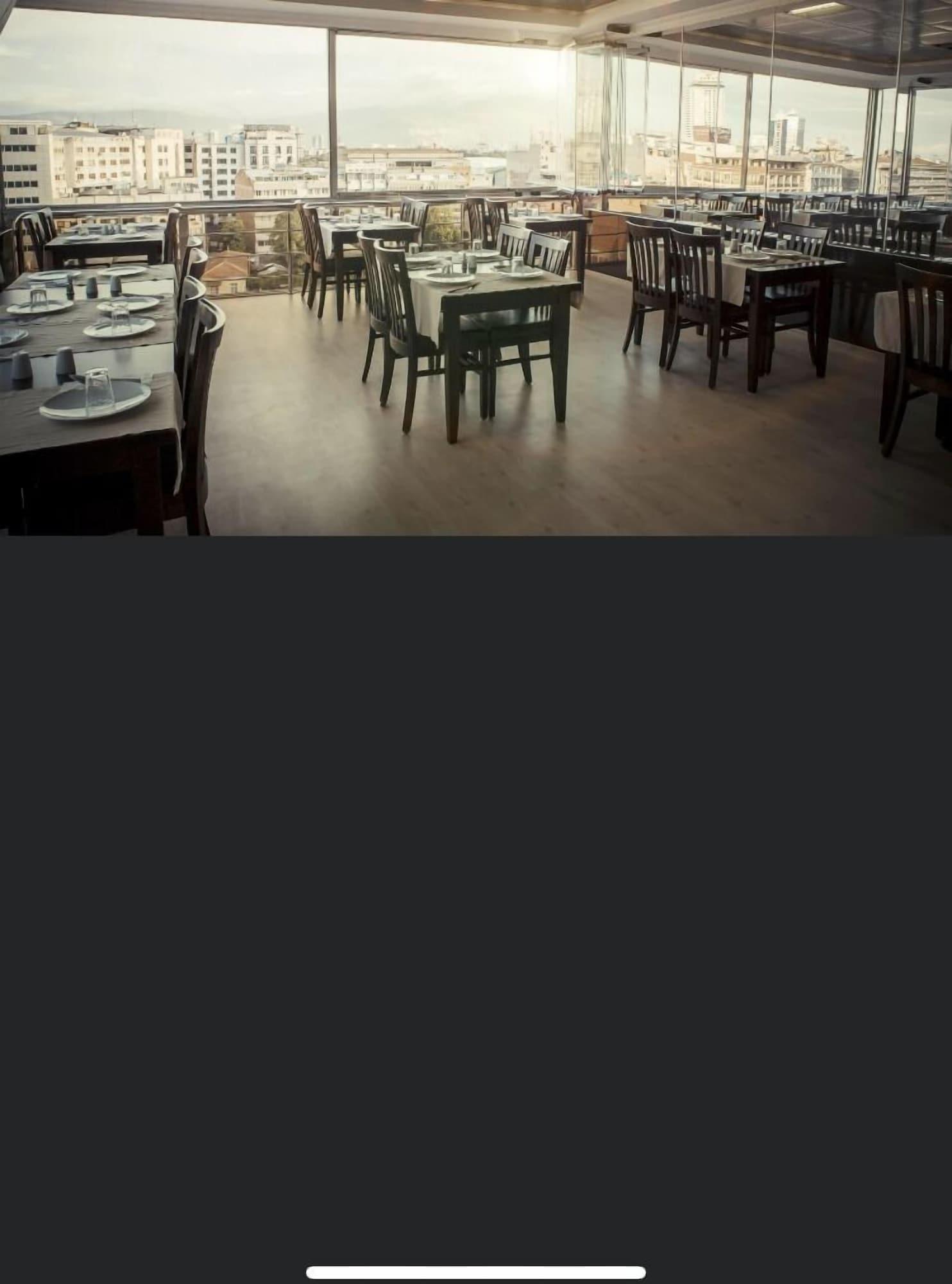 Centro de Negocios Yayla Hotel