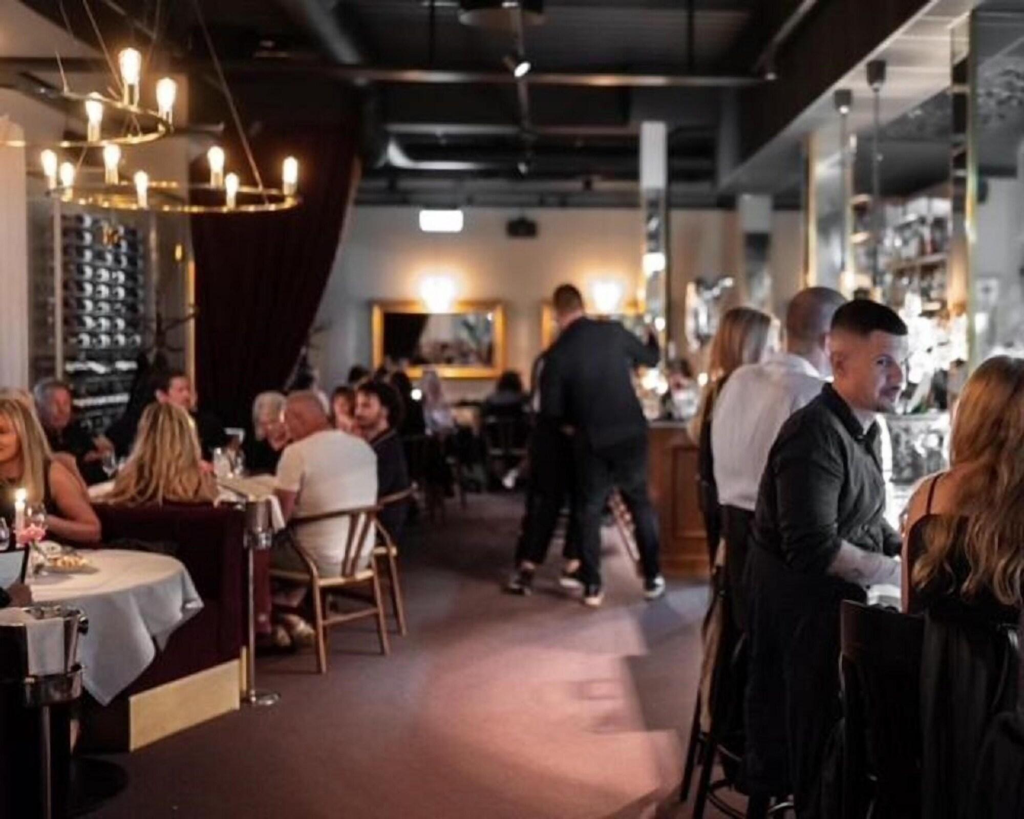 Varios Ahlgrens Hotell Bed & Breakfast