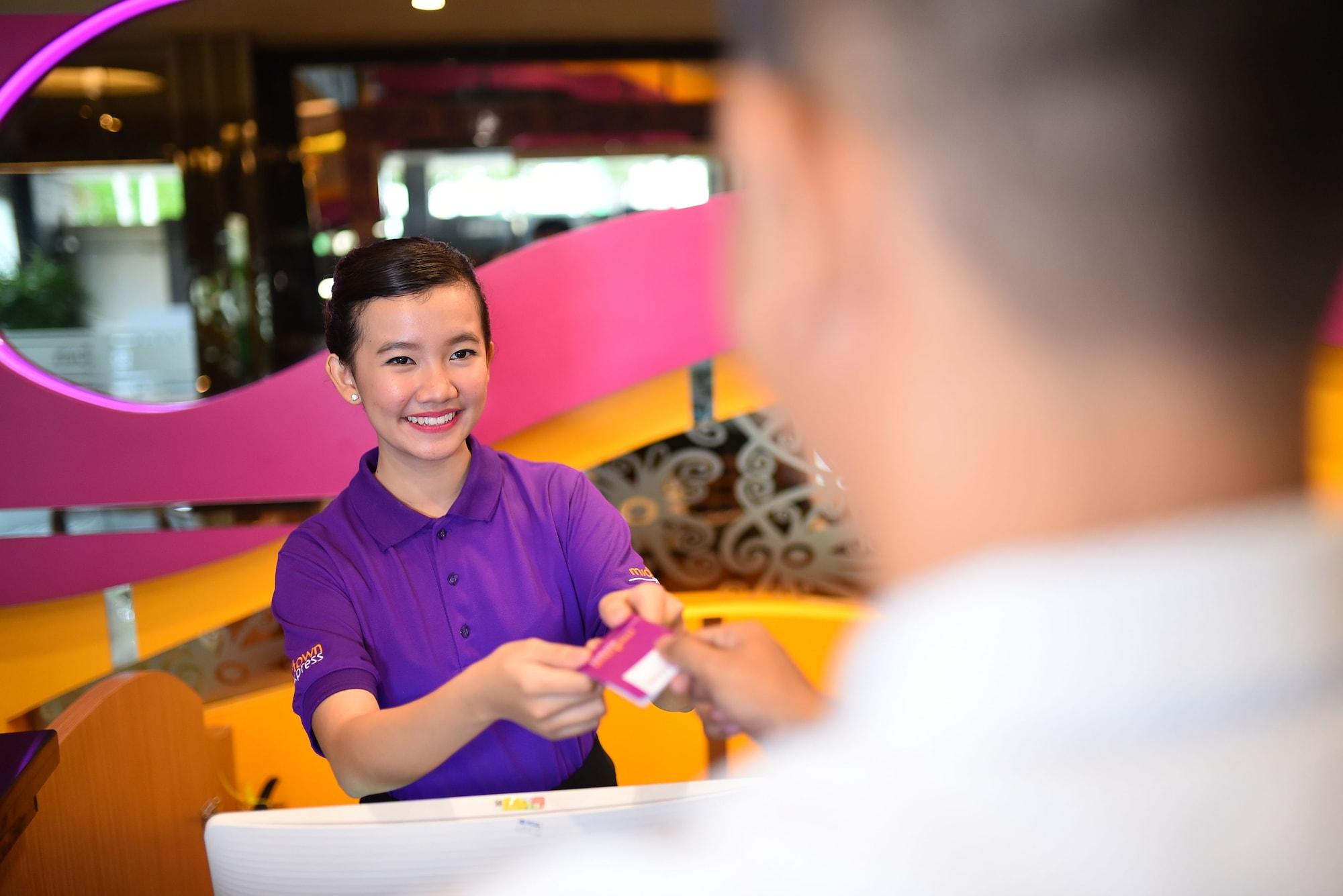 Vista Exterior Midtown Xpress Balikpapan