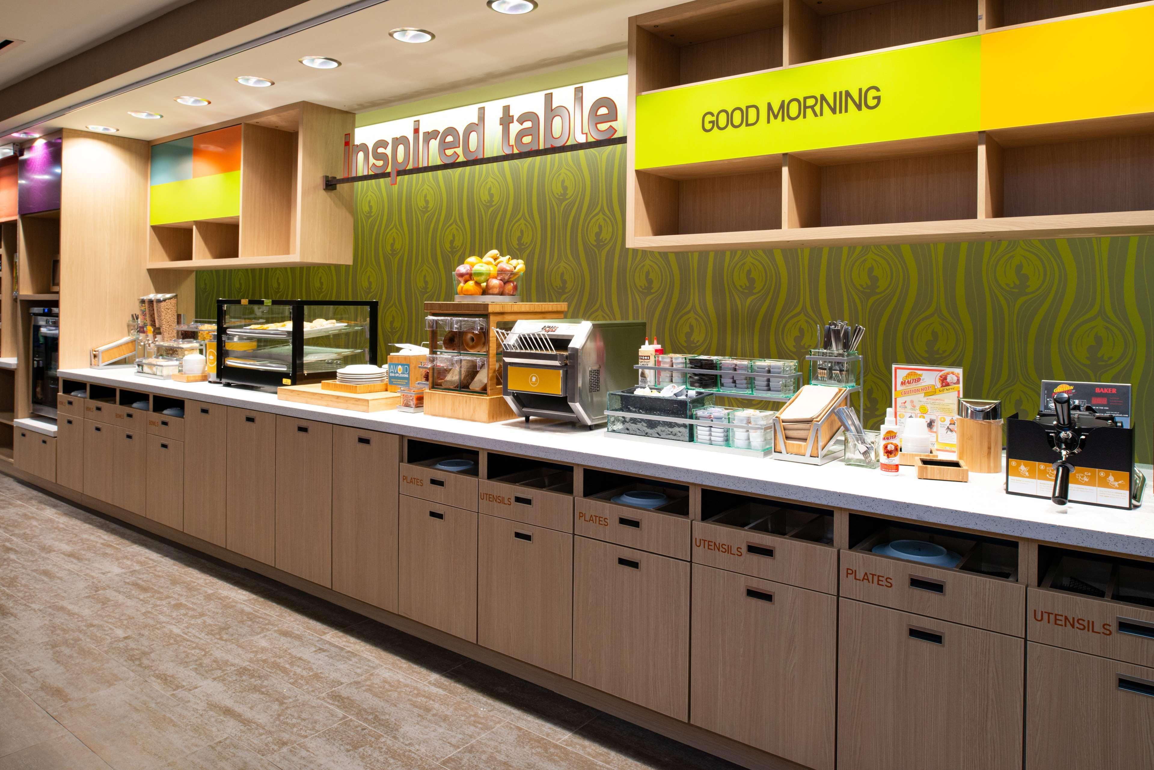 Restaurant Home2 Suites by Hilton Charlotte Mooresville