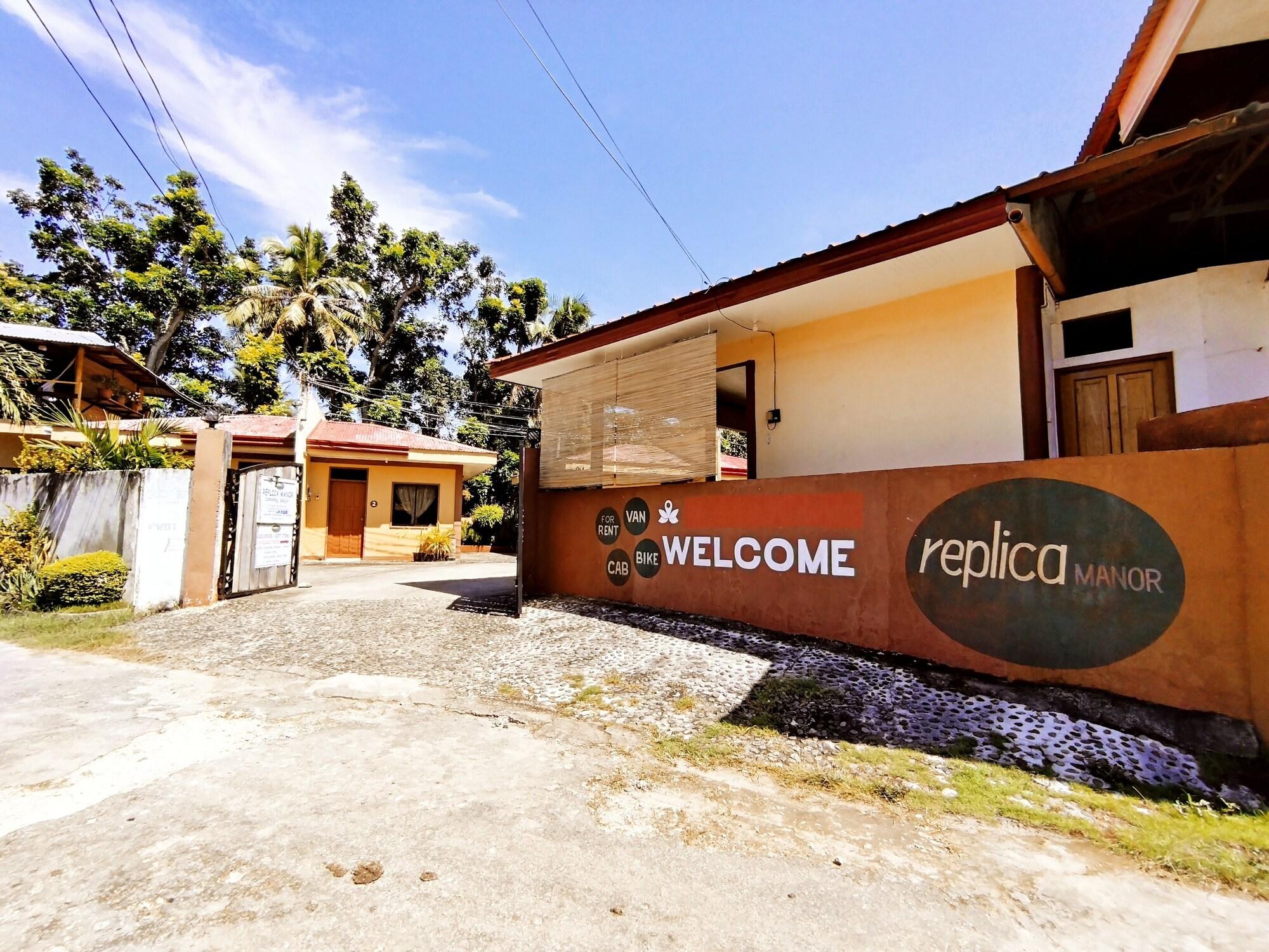 Varios Replica Manor