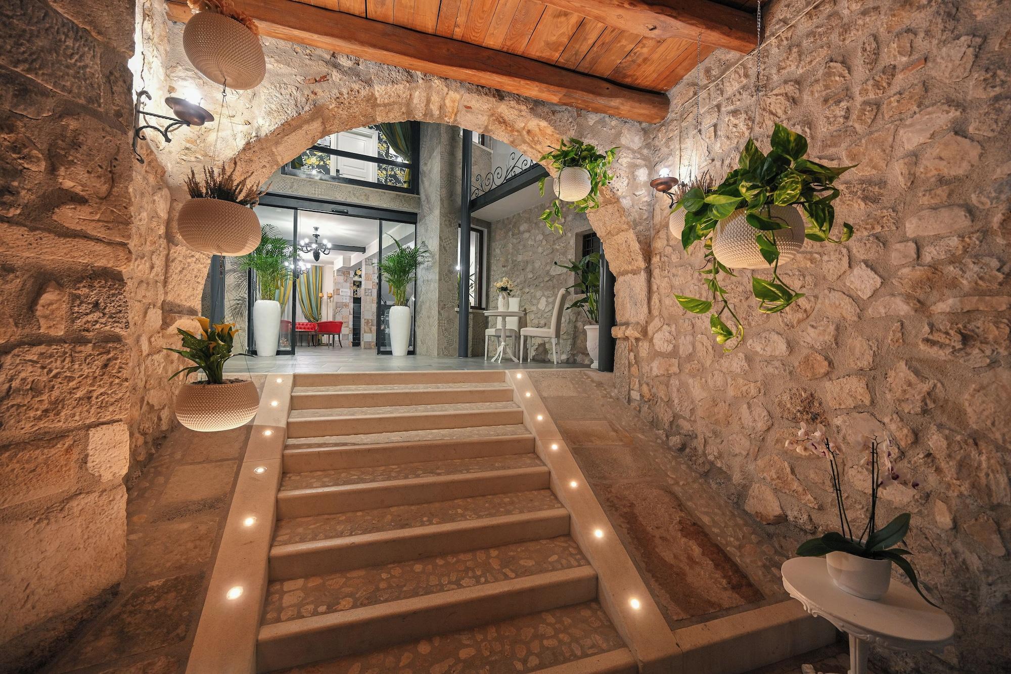 Vista Lobby Hotel Mastrodattia