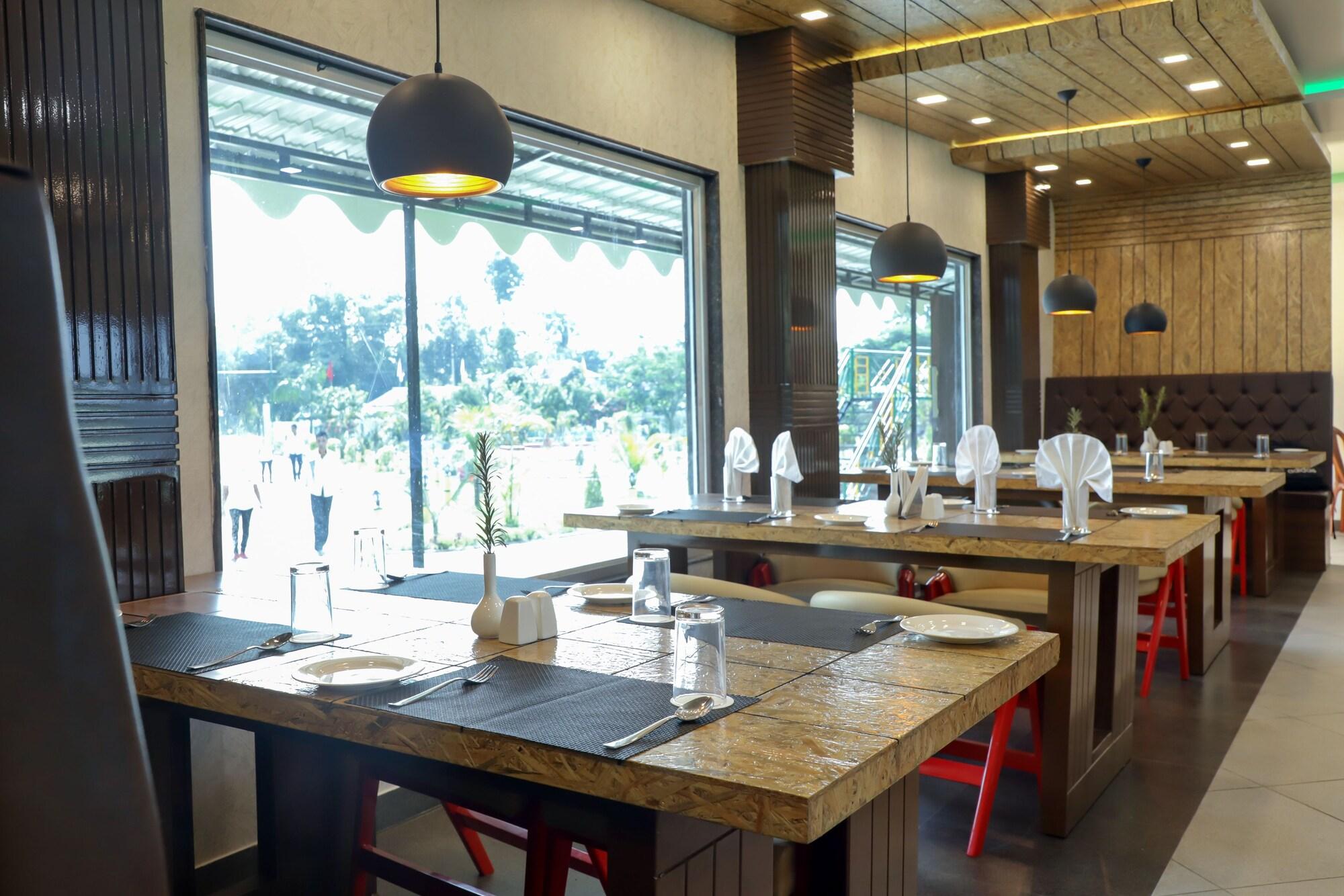 Restaurant Resort Trimurti