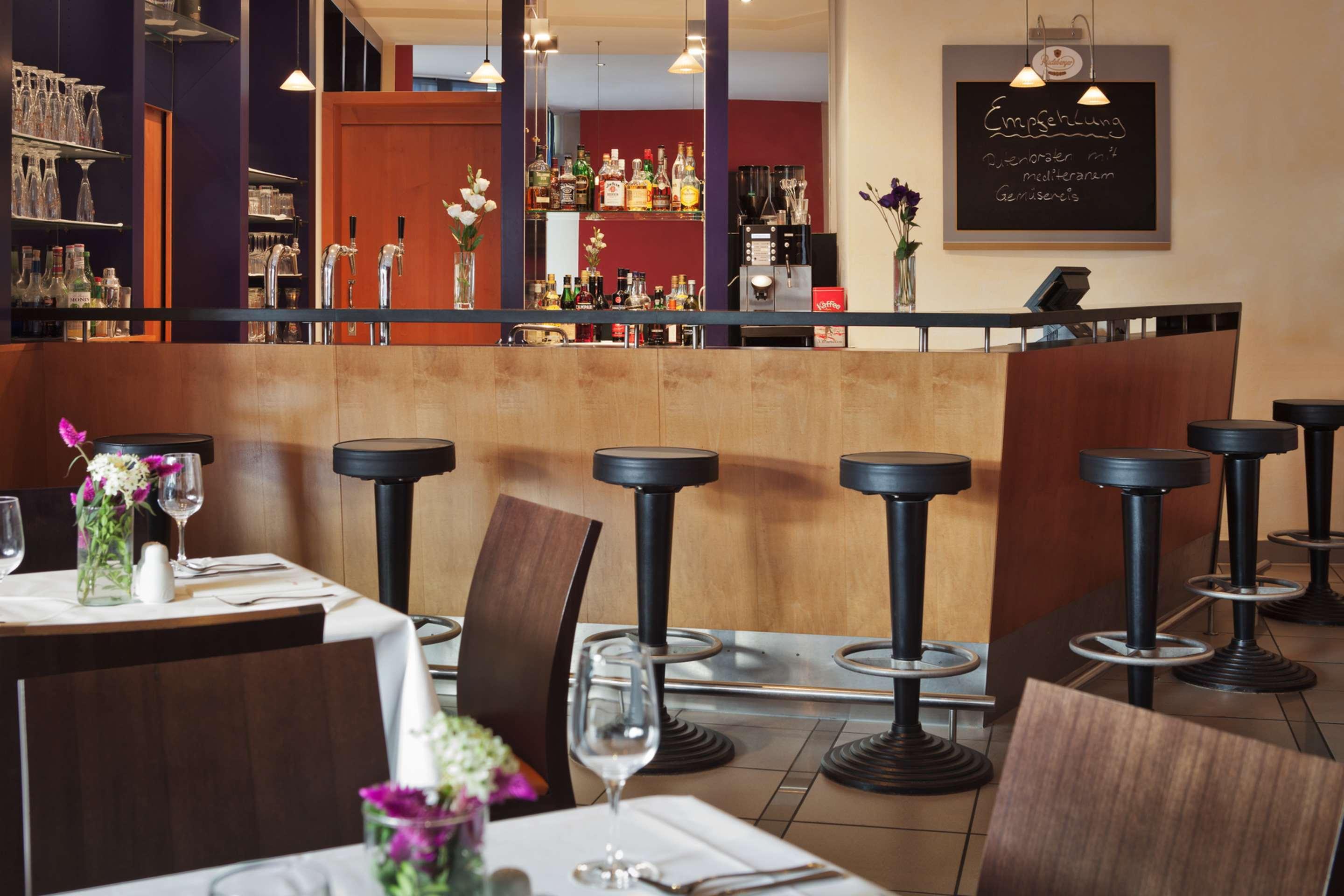 Bar/Salón Hotel Kassel
