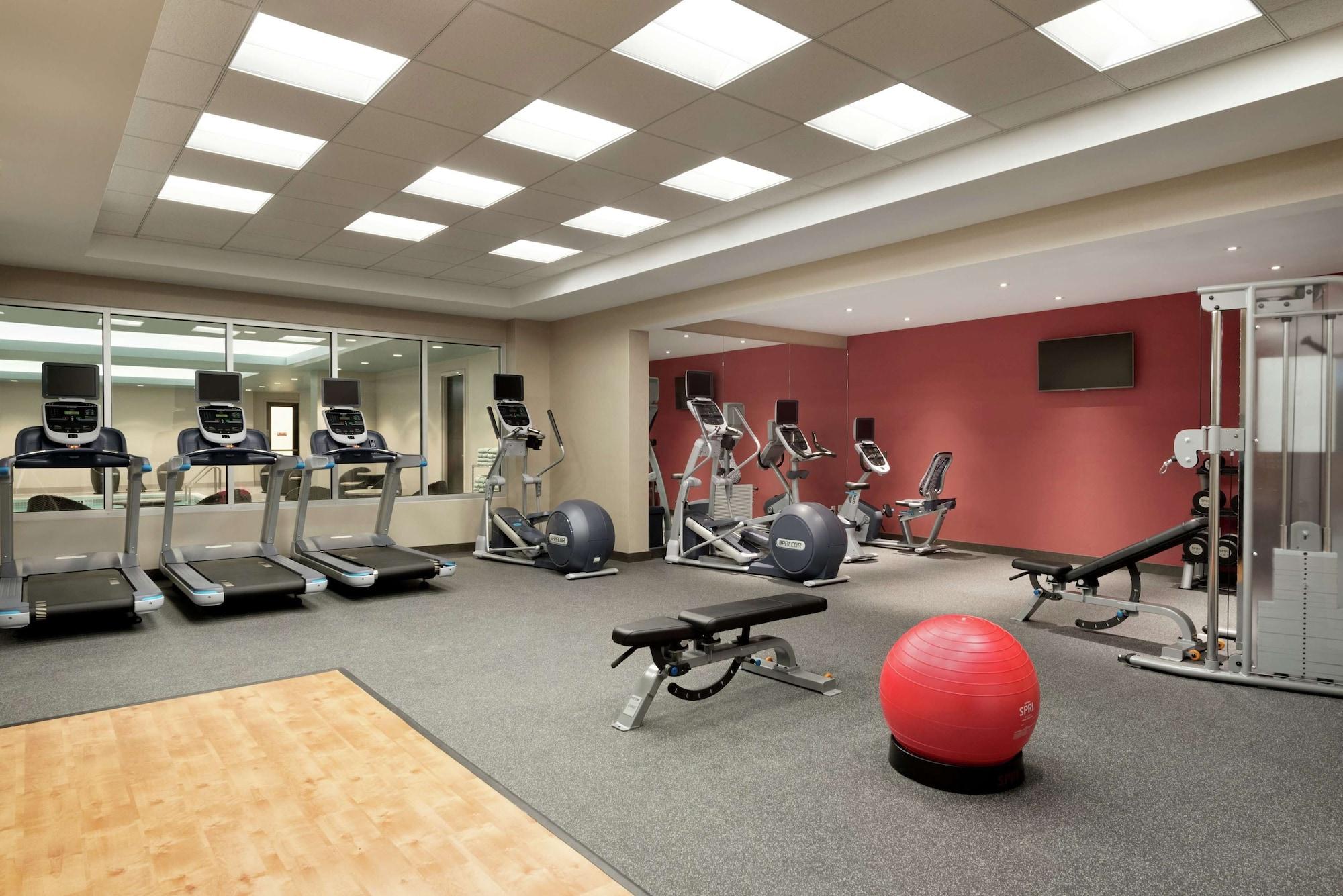 Gimnasio Hilton Garden Inn Rochester/University & Medical Center