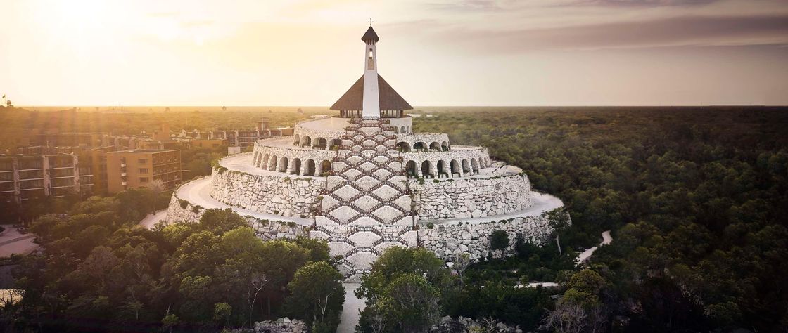 Hotel Xcaret México — vista general con caletas y mar Caribe